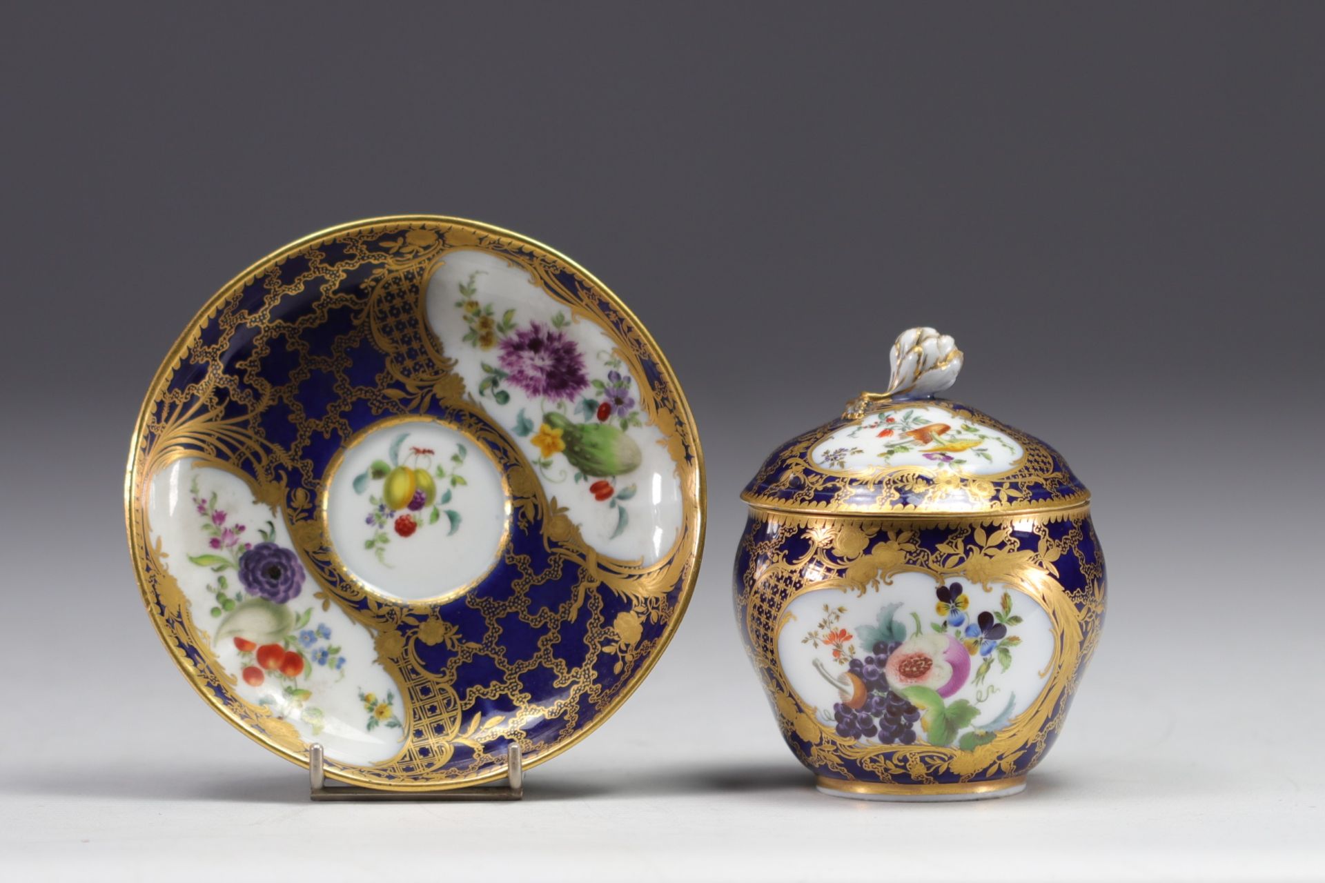 MARCOLINI, Sugar bowl in Meissen porcelain.