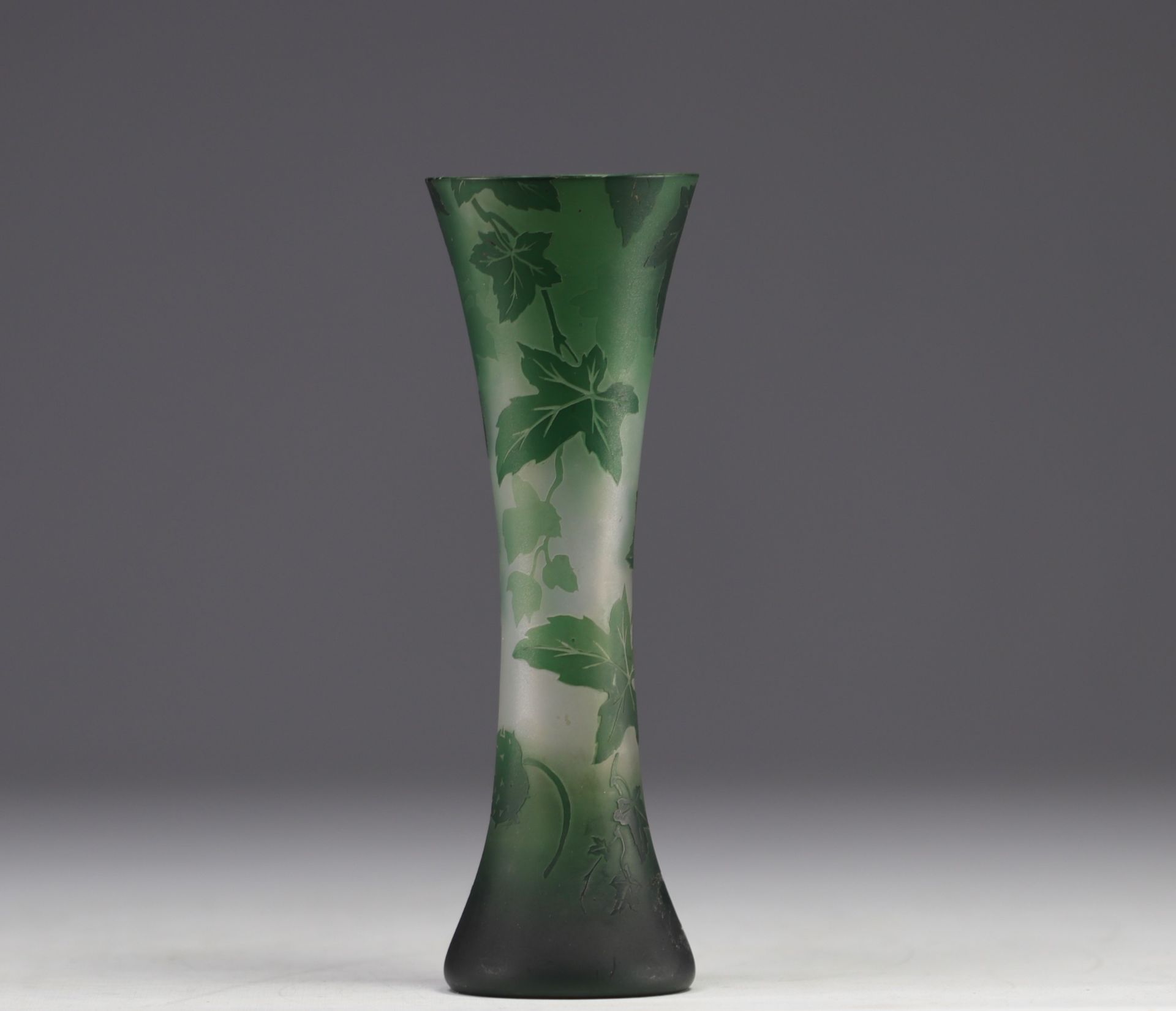 Val Saint Lambert, vase in acid-etched multi-layered glass. - Image 2 of 5