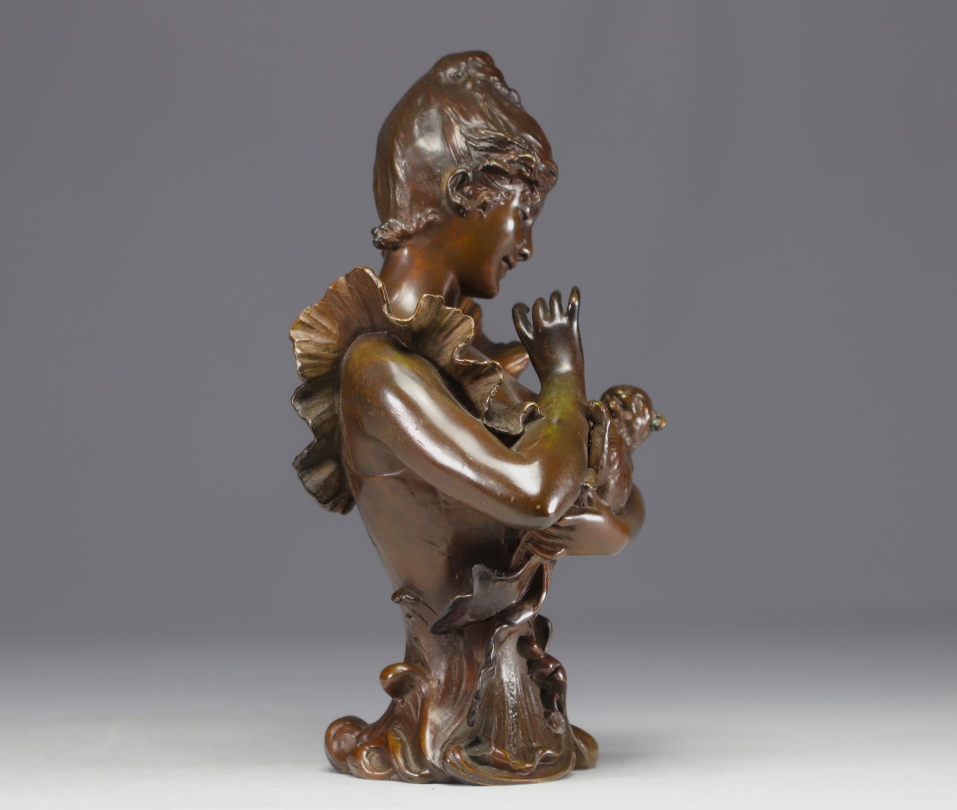Alfred Jean FORETAY (1861-1944) "Young woman playing with her cat" Bronze bust. - Image 4 of 5