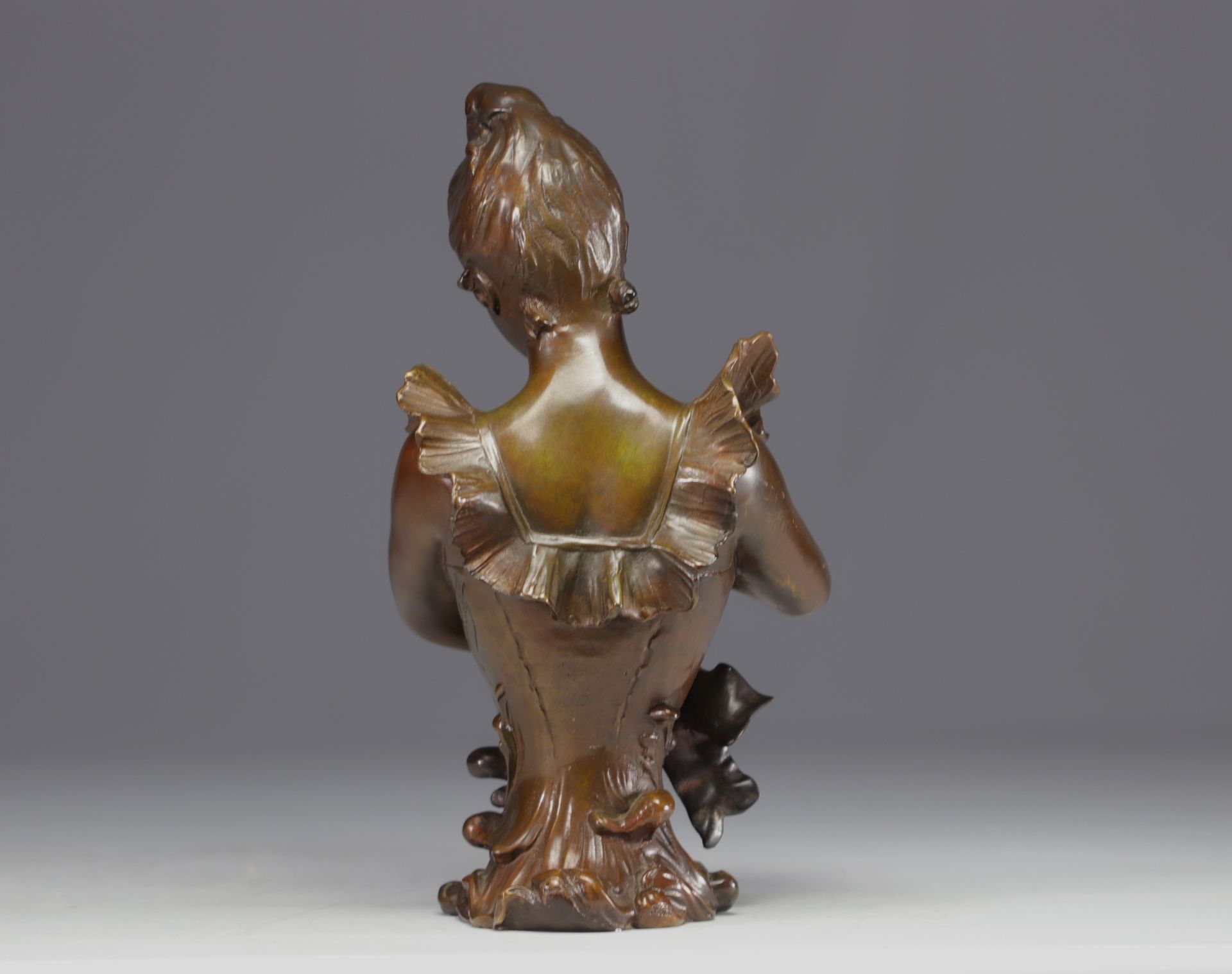 Alfred Jean FORETAY (1861-1944) "Young woman playing with her cat" Bronze bust. - Image 5 of 5