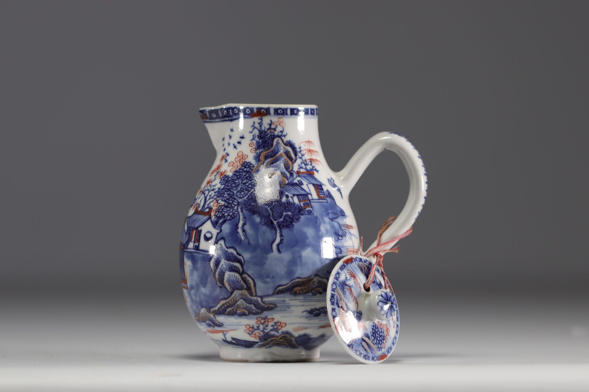 China - white, blue and red porcelain pot decorated with landscapes and figures, Qing period. - Image 2 of 5