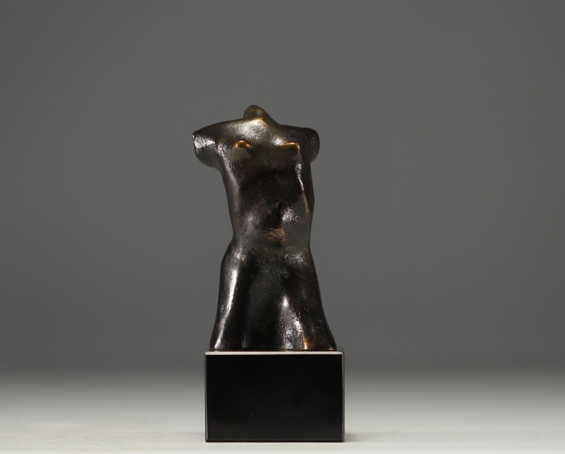 "Bronze sculpture on black marble base. 20th century - Bild 4 aus 4
