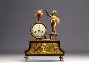 Rare "Astronomer Love" clock from the Empire period in gilded and patinated bronze.