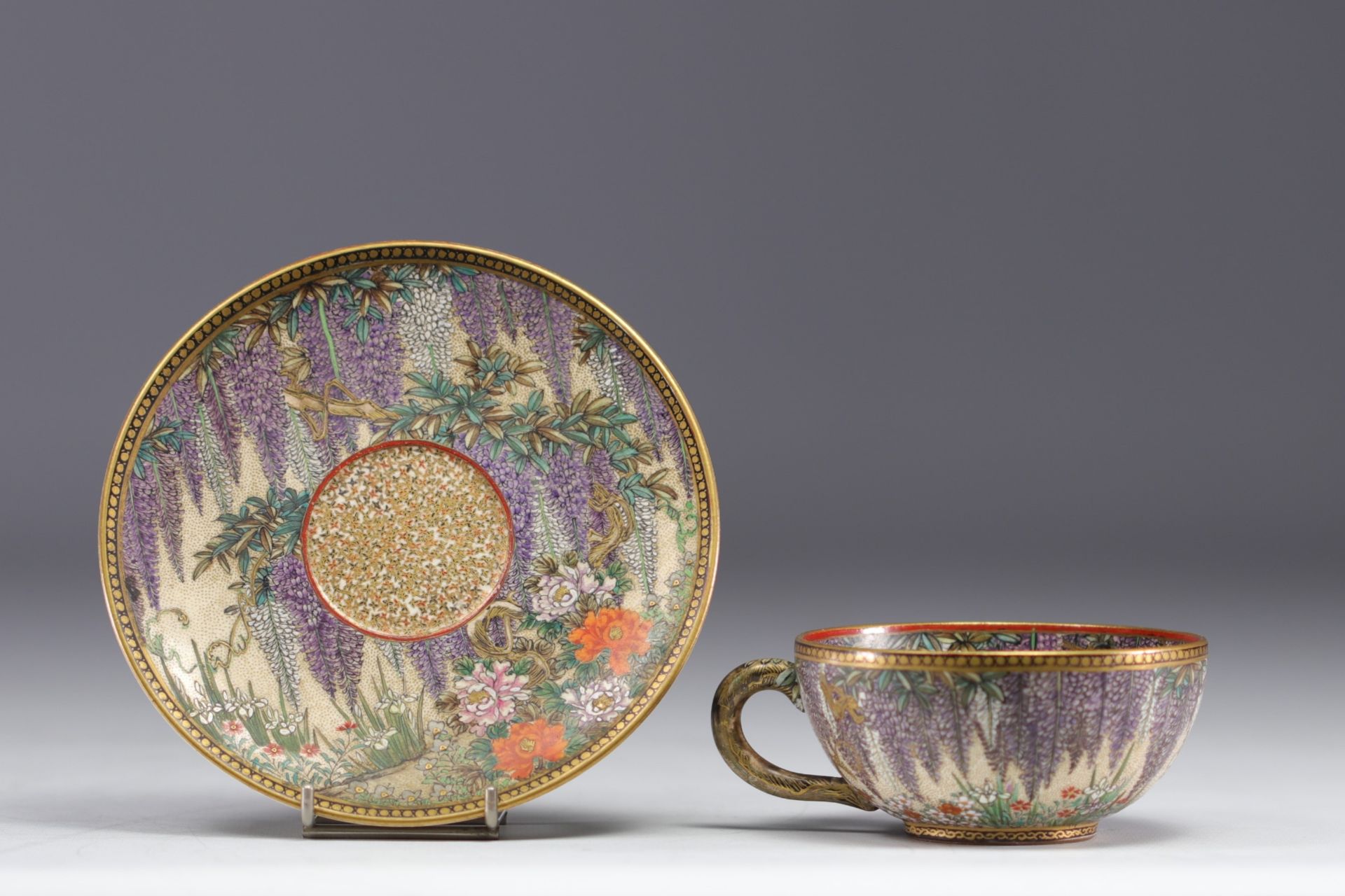 China / Japan - Set of various porcelains. - Image 2 of 7
