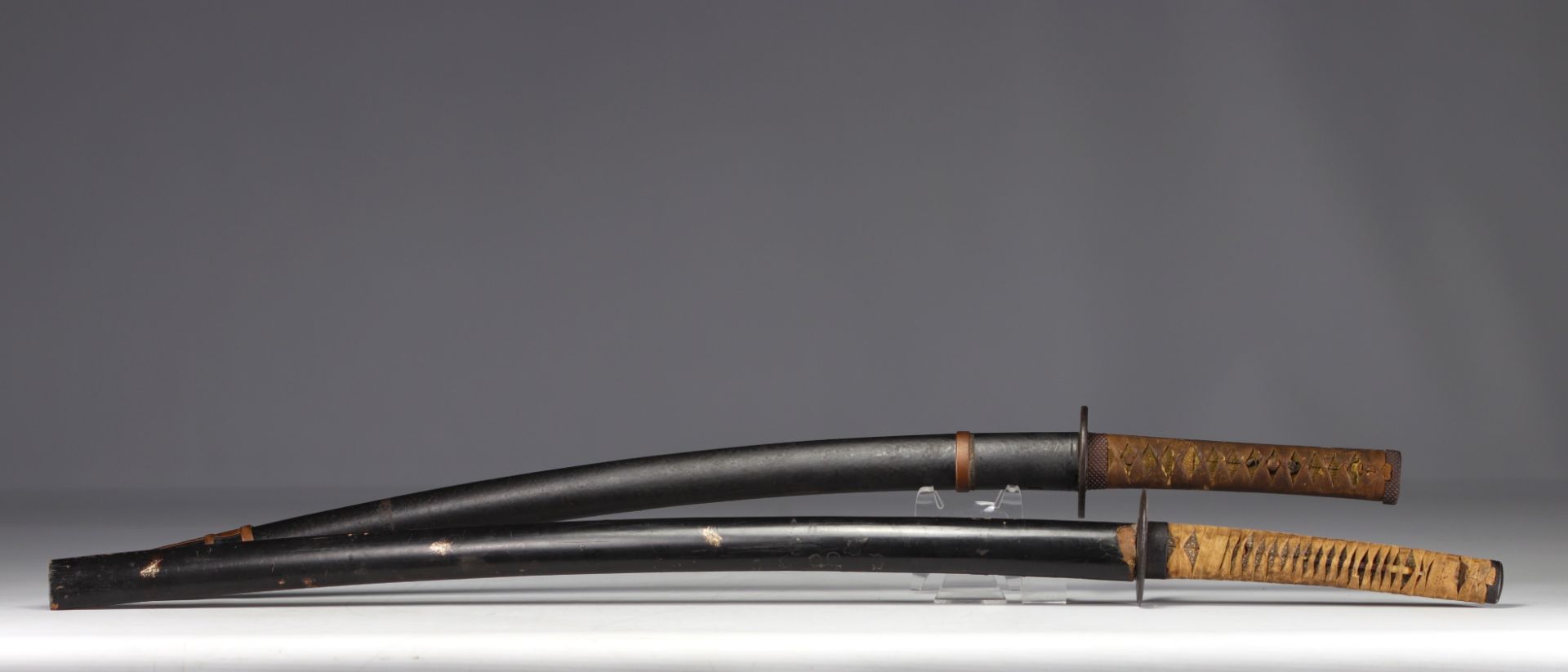 Japan - Set of two "Katanas" swords from Edo period.