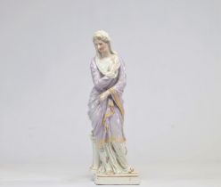Young woman made in porcelain probably from the 18th century