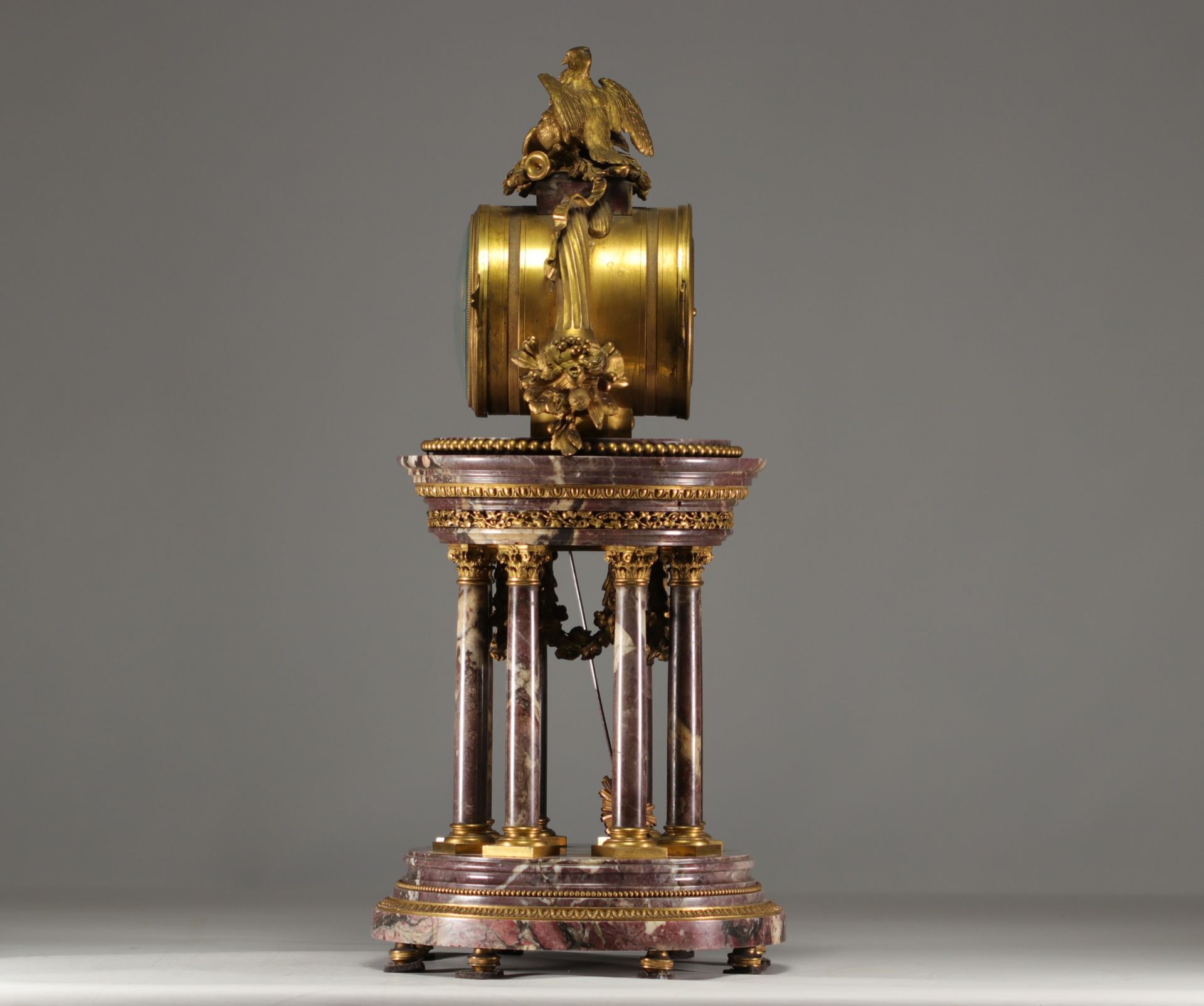 Temple portico clock in marble and gilt bronze, 19th century. - Image 3 of 4