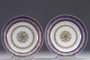 A pair of Empire period Paris porcelain plates.