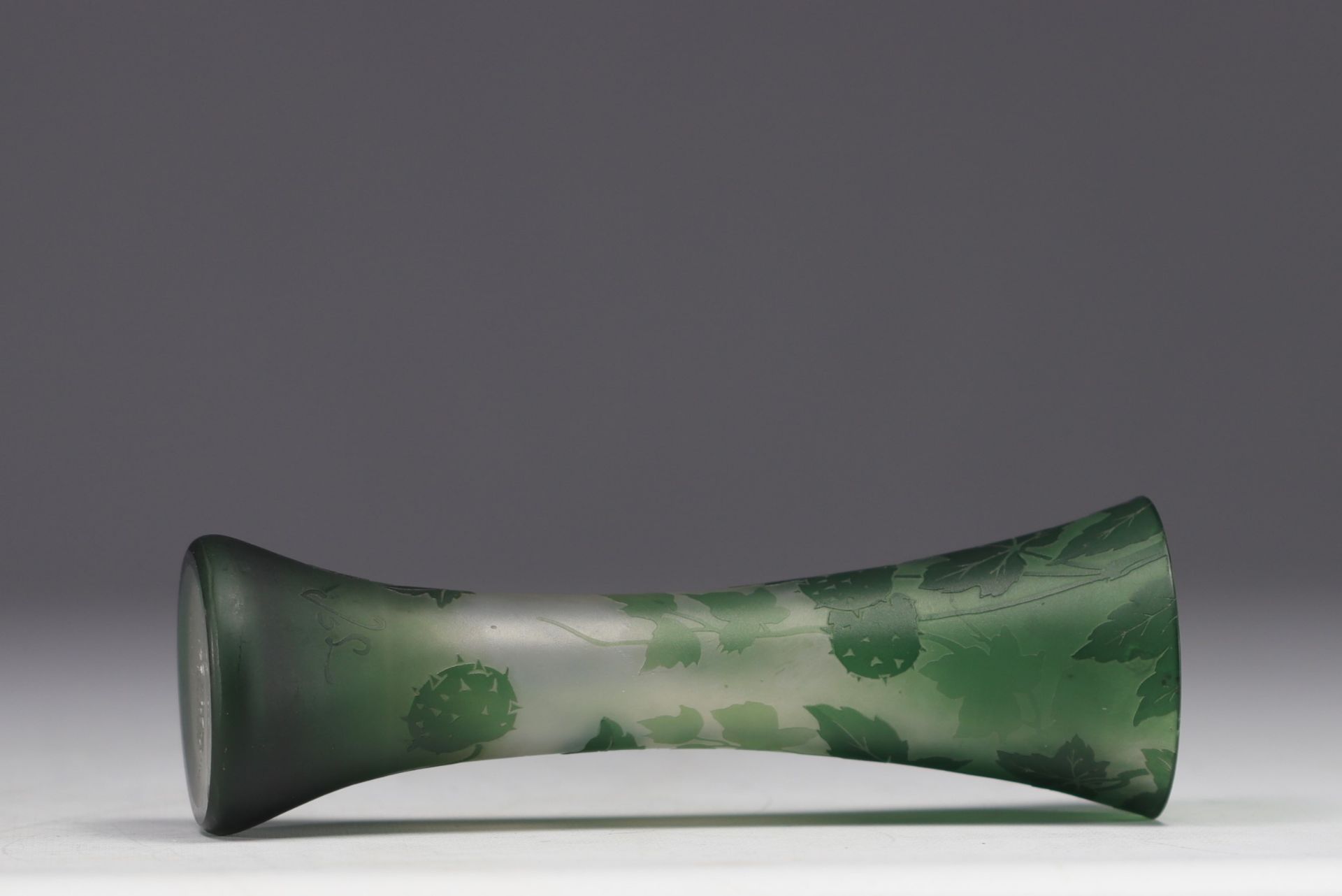 Val Saint Lambert, vase in acid-etched multi-layered glass. - Image 5 of 5