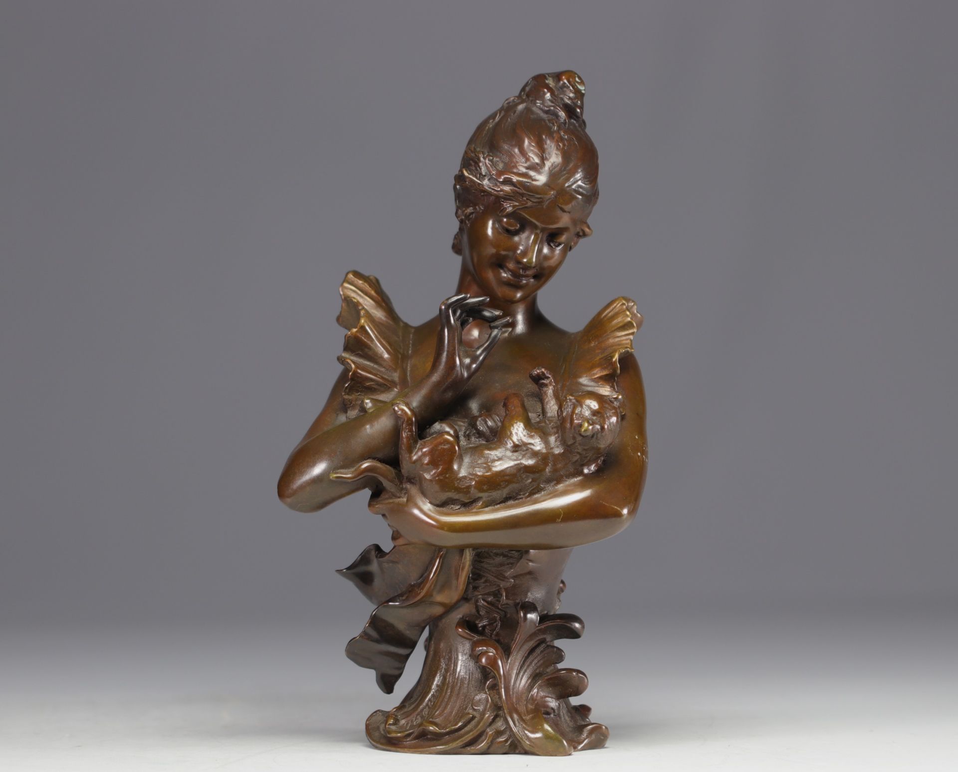 Alfred Jean FORETAY (1861-1944) "Young woman playing with her cat" Bronze bust.