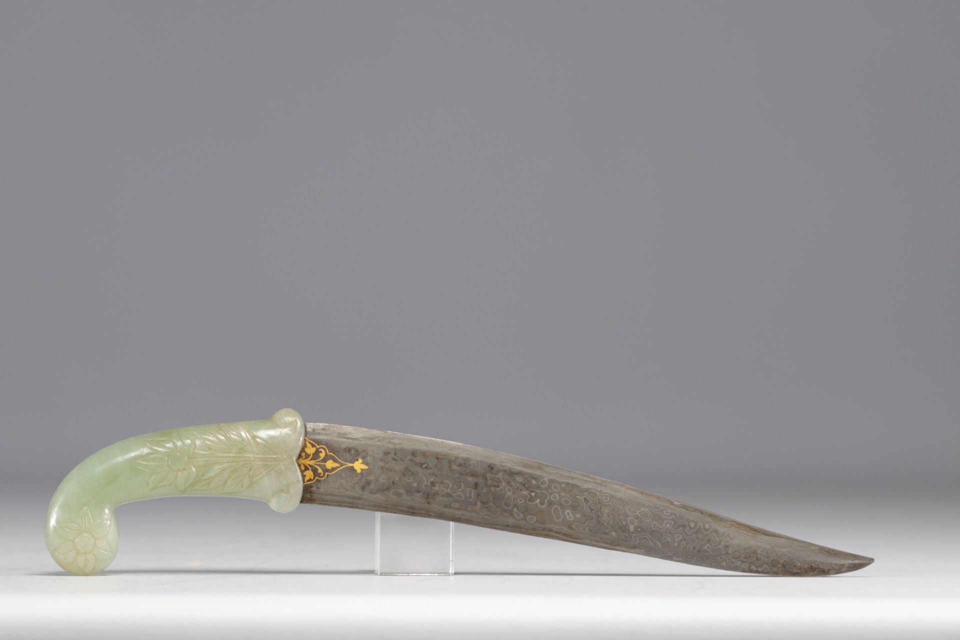 Mongolian-style dagger, jade handle, damascened blade with gold inlay. - Image 3 of 3