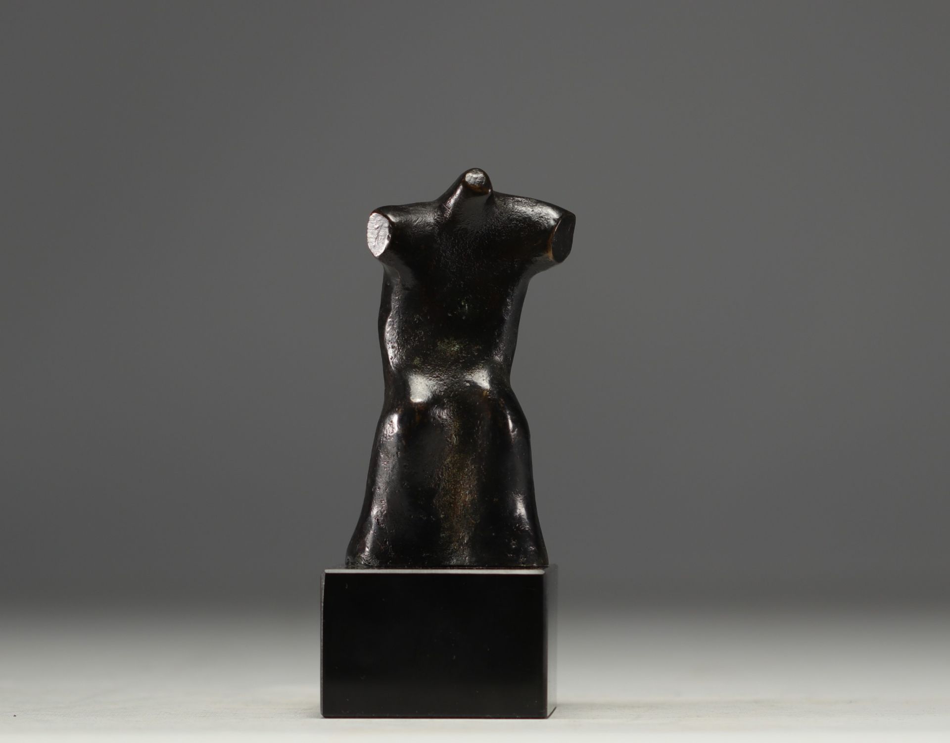 "Bronze sculpture on black marble base. 20th century - Bild 2 aus 4