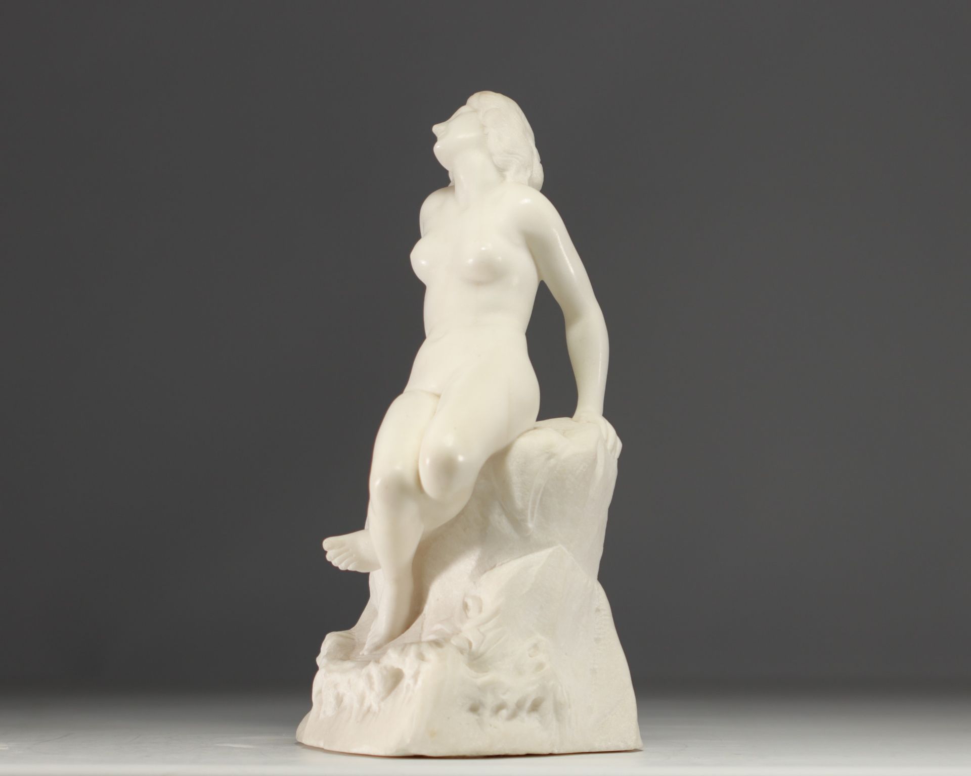 "Nude young woman" Sculpture in white marble. - Image 2 of 4