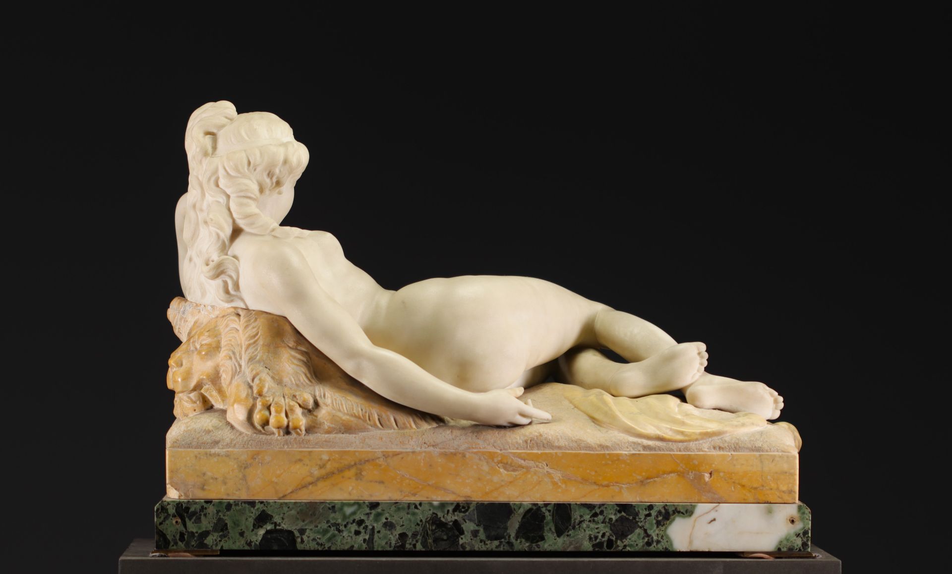 Claude-Michel CLODION (after) Rare white marble clock depicting a nude young woman, 19th century - Image 4 of 7