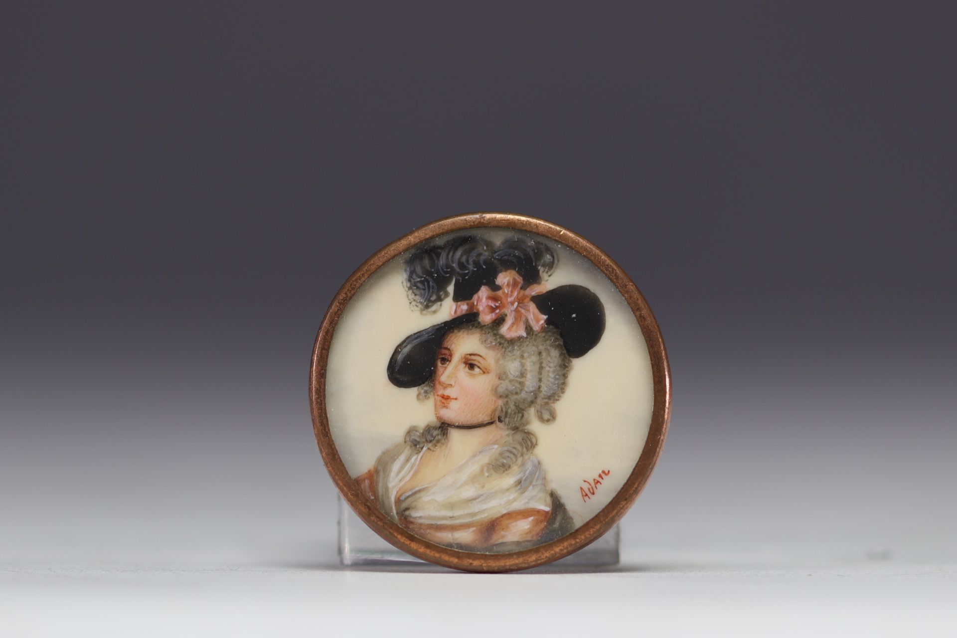 Set of five buttons, miniature painting on brass mount, 18th-19th century. - Image 5 of 7