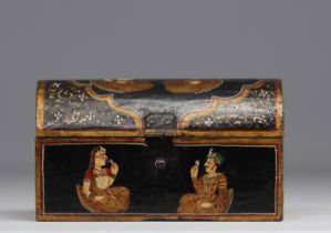 India - Painted wooden box decorated with figures and flowers, 19th century.