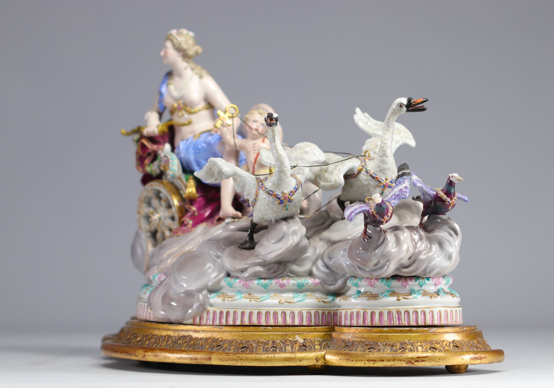 Meissen, large porcelain group depicting "Venus in her chariot drawn by Swans". - Image 5 of 6