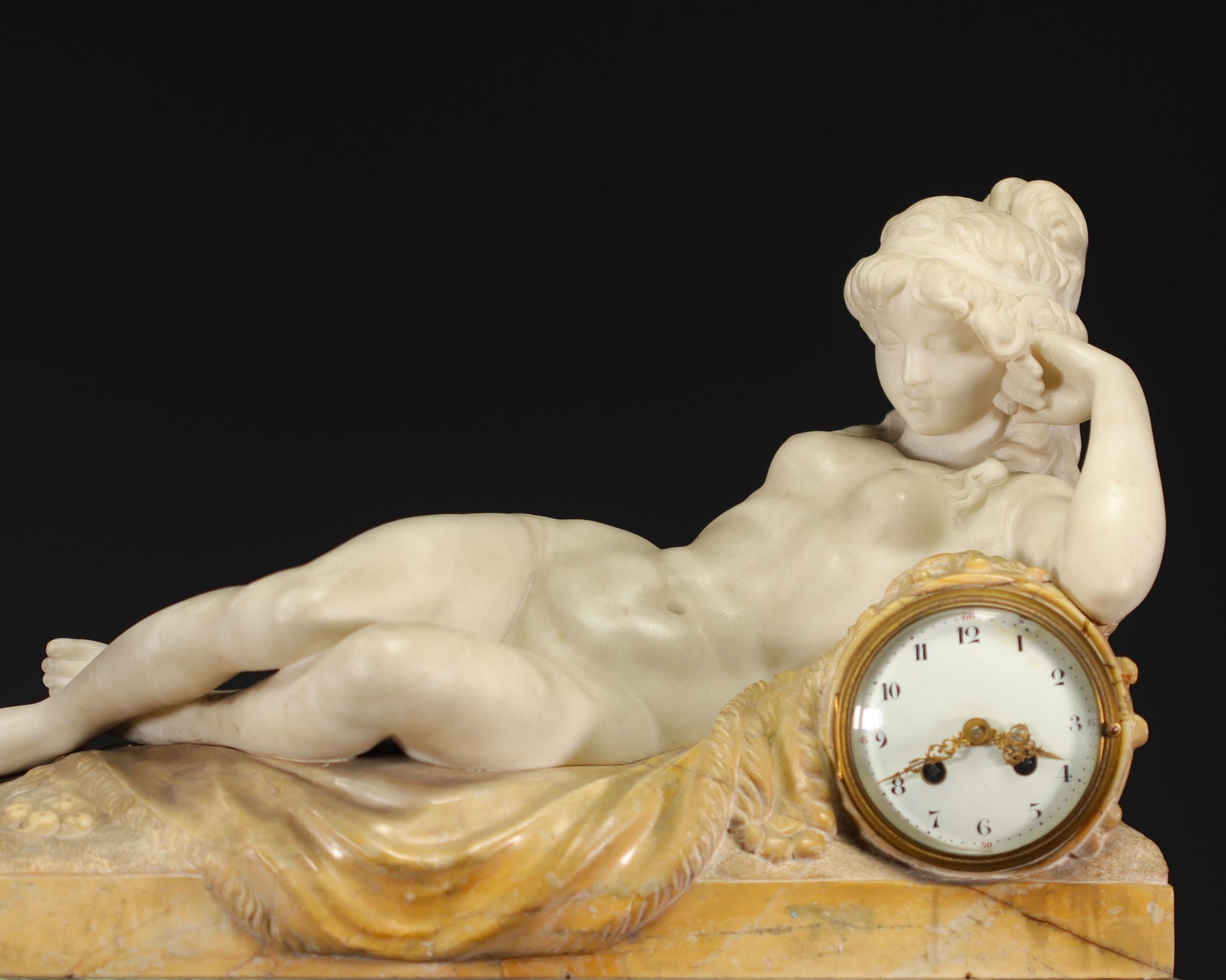 Claude-Michel CLODION (after) Rare white marble clock depicting a nude young woman, 19th century - Image 5 of 7