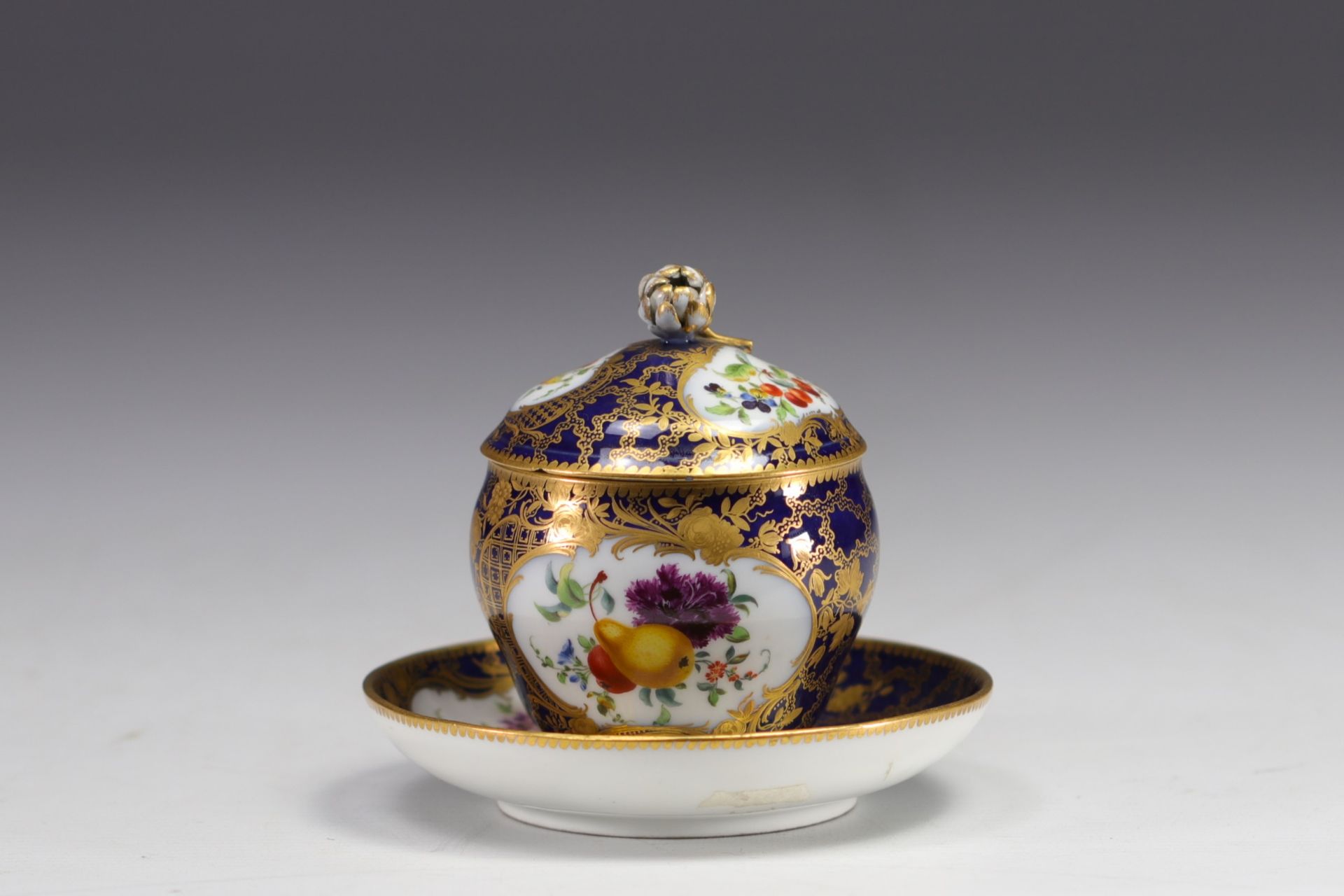 MARCOLINI, Sugar bowl in Meissen porcelain. - Image 2 of 7