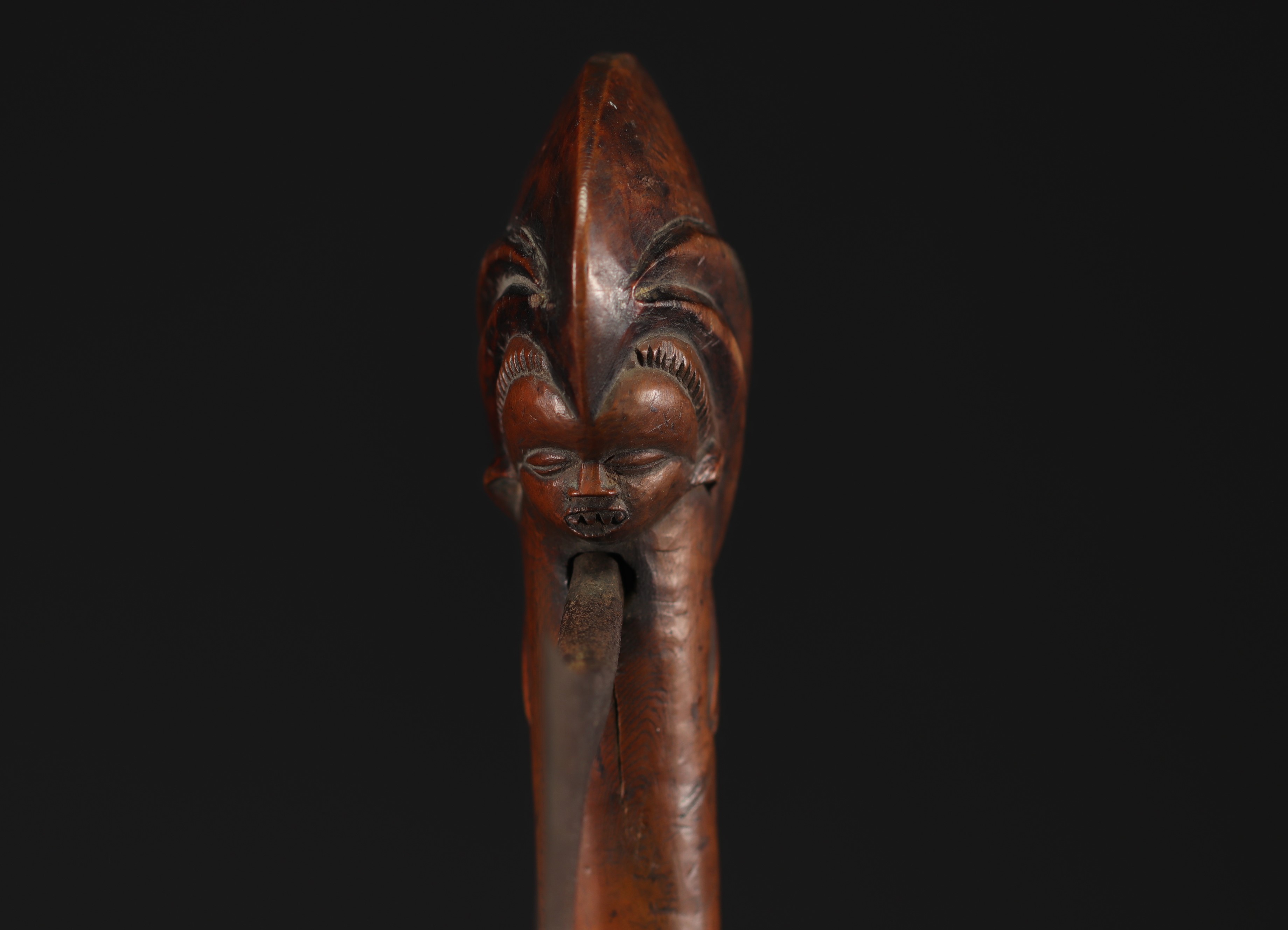 Rare Mbala prestige axe - Dem.Rep.Congo - Image 5 of 5