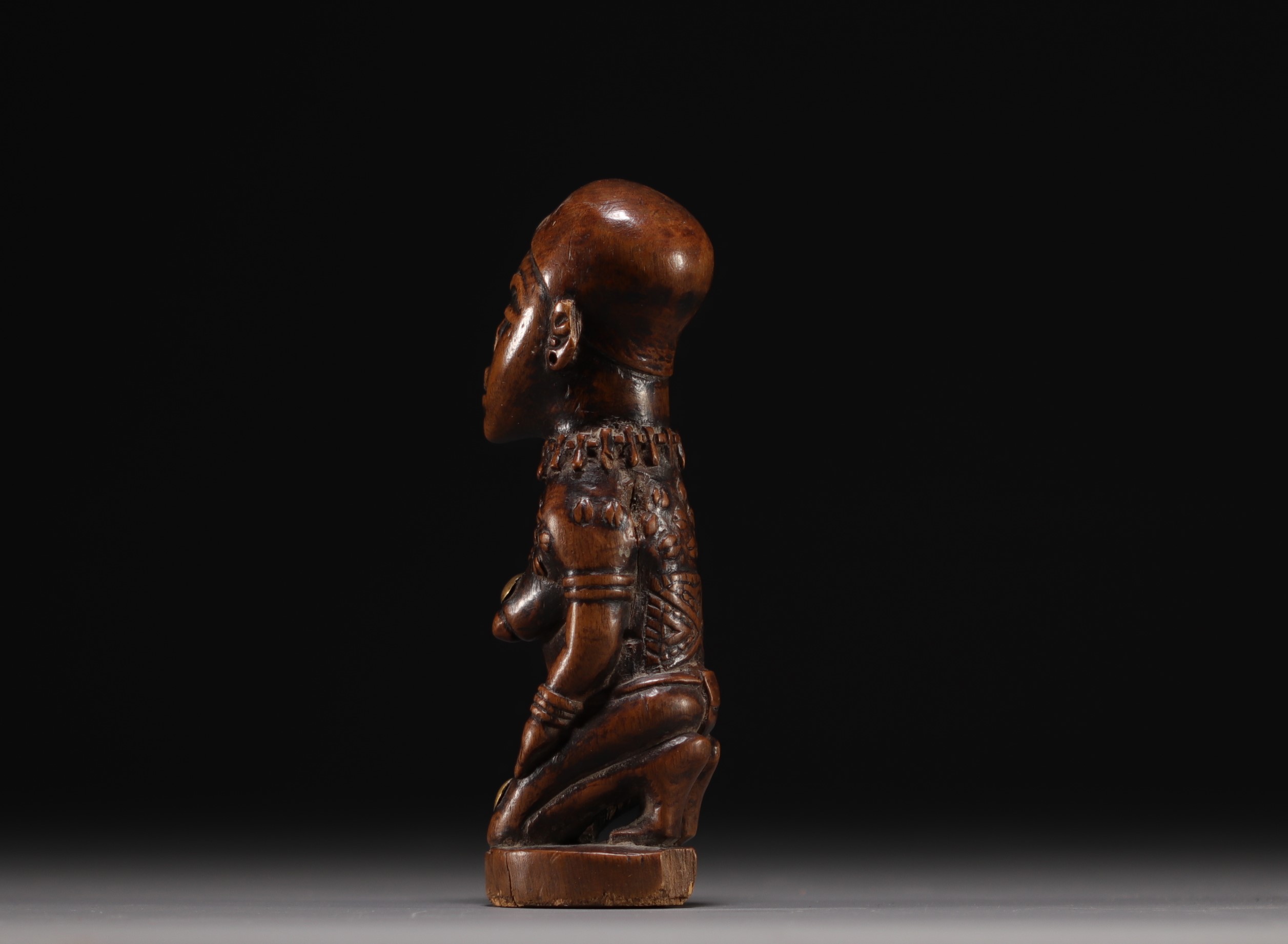 Female figure - Yombe - Rep.dem.Congo - Image 5 of 5
