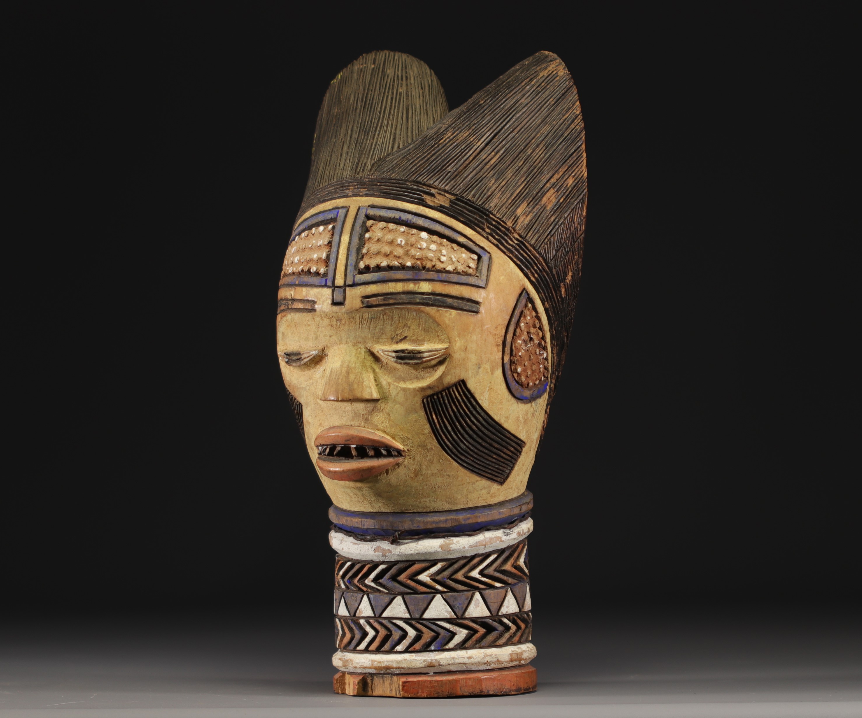 Dance puppet head - Kuyu - Rep.Dem.Congo