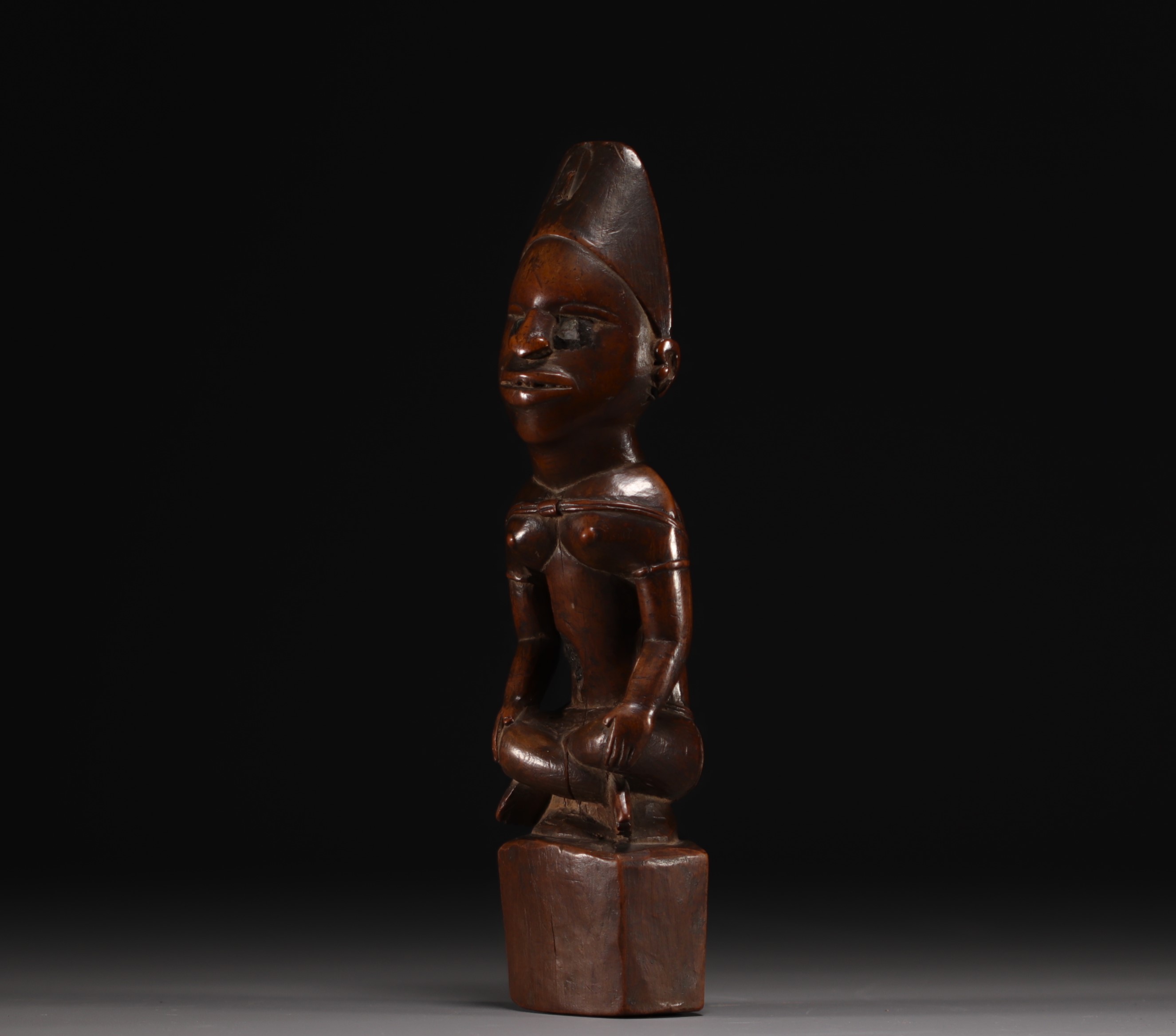 Female figure - Yombe - Rep.dem.Congo - Image 2 of 5