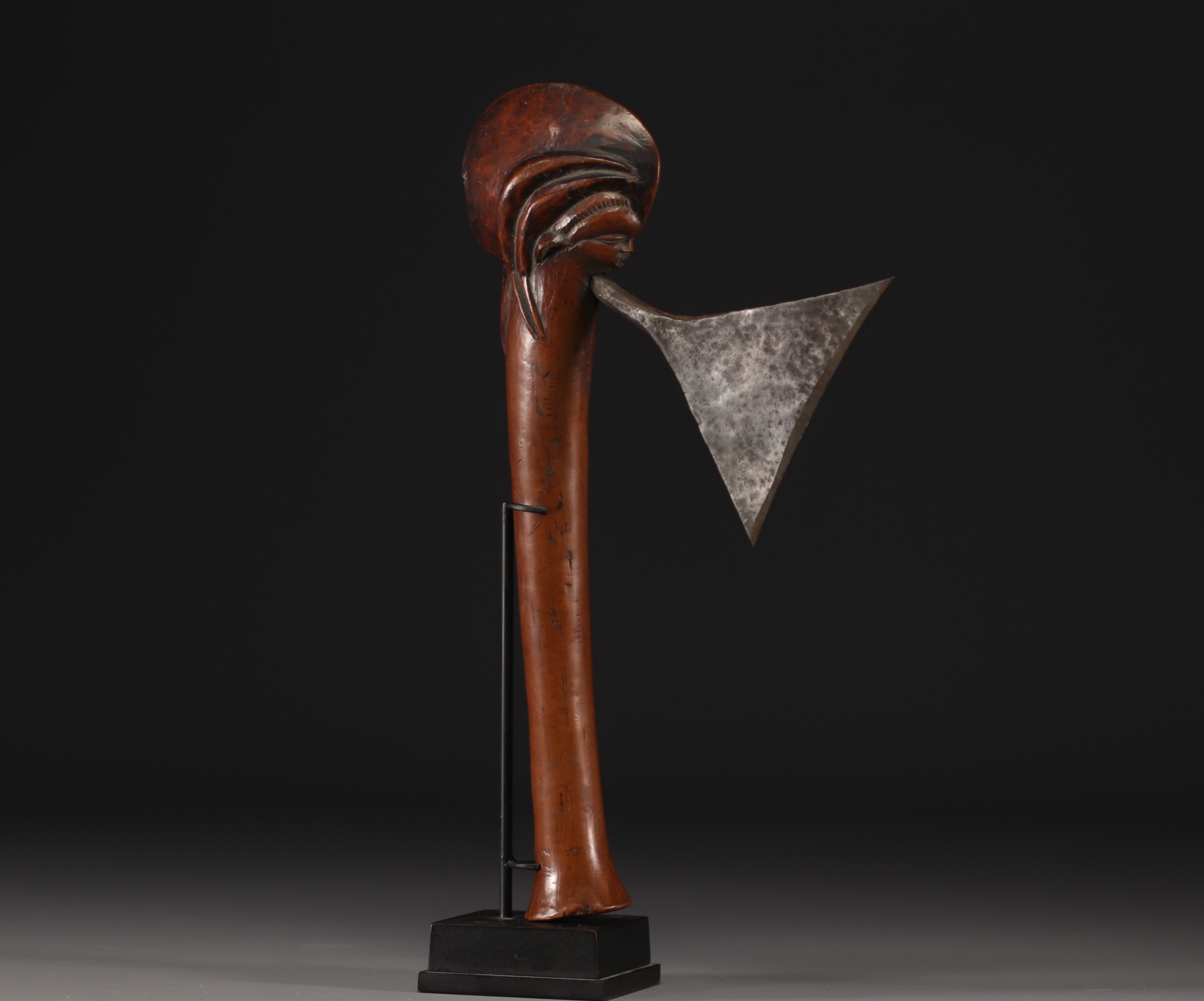 Rare Mbala prestige axe - Dem.Rep.Congo - Image 3 of 5
