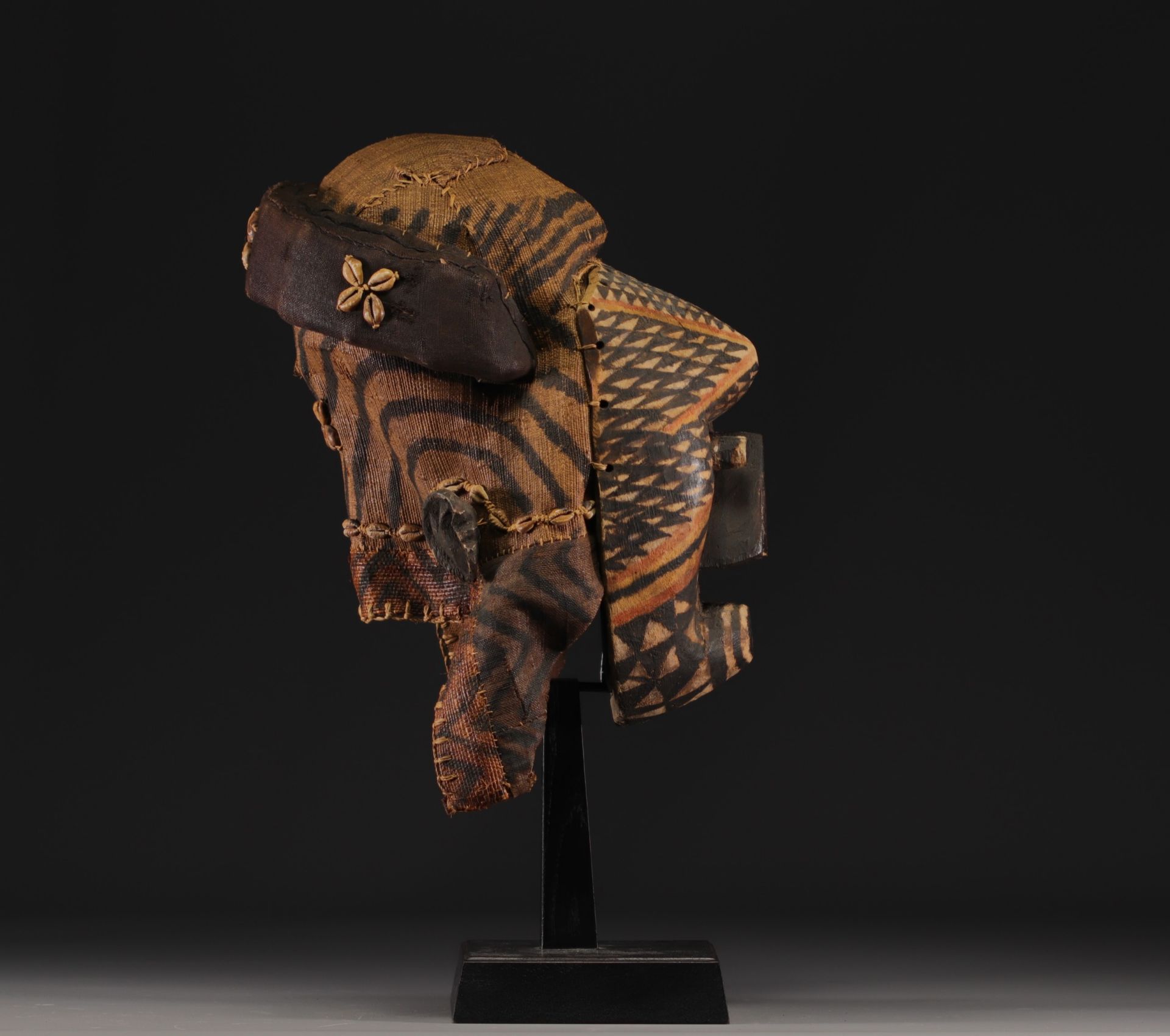 Royal Kuba mask - Dem.Rep.Congo - Image 5 of 6