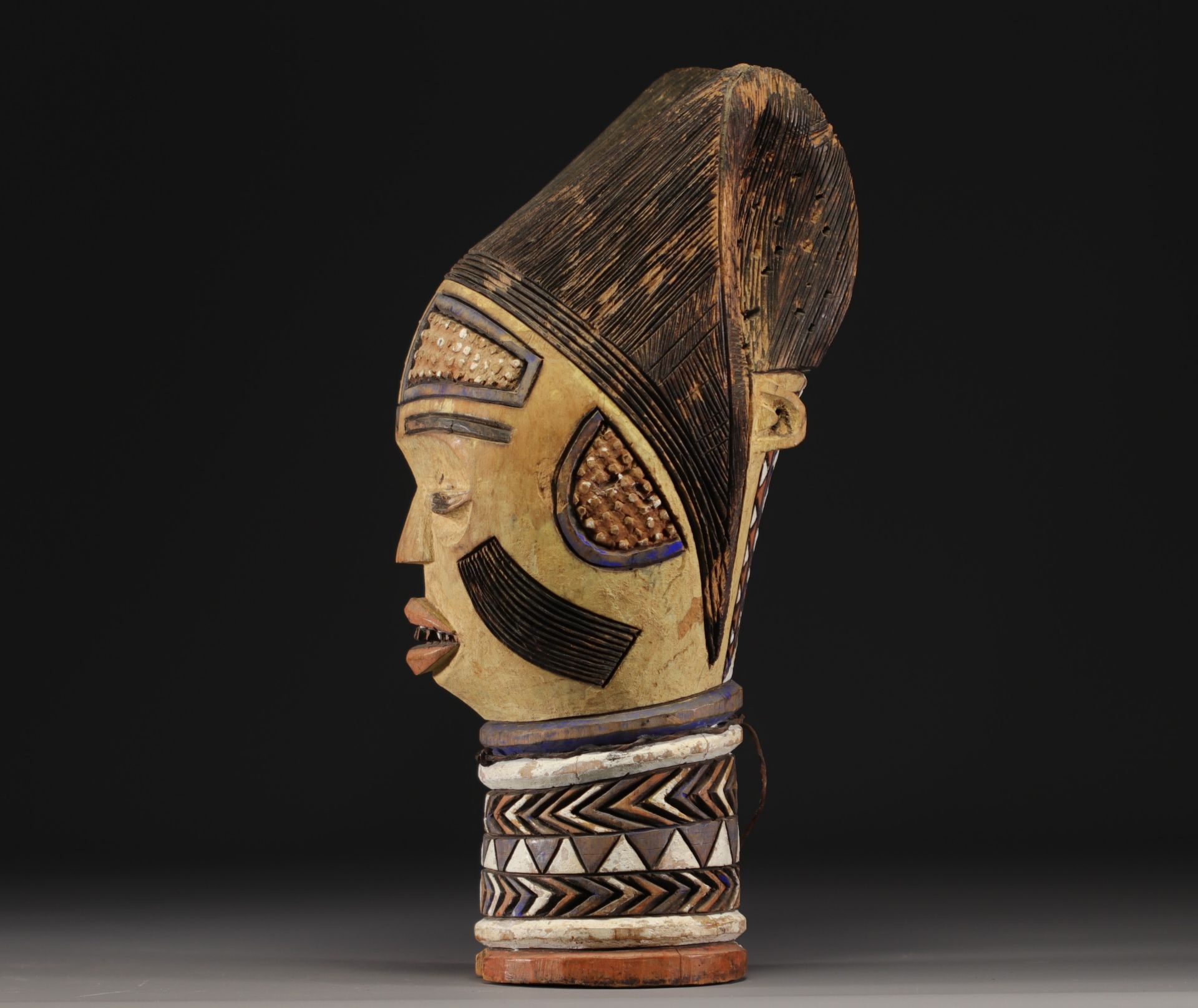 Dance puppet head - Kuyu - Rep.Dem.Congo - Image 4 of 5