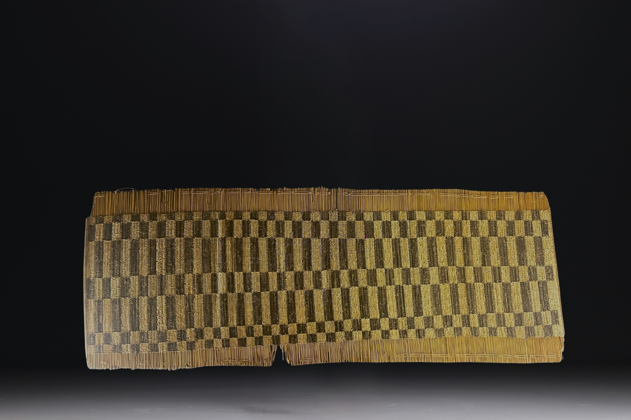 Rare prestige fiber mat with unusual square geometric decoration - Tutsi - Rep.Dem.Congo