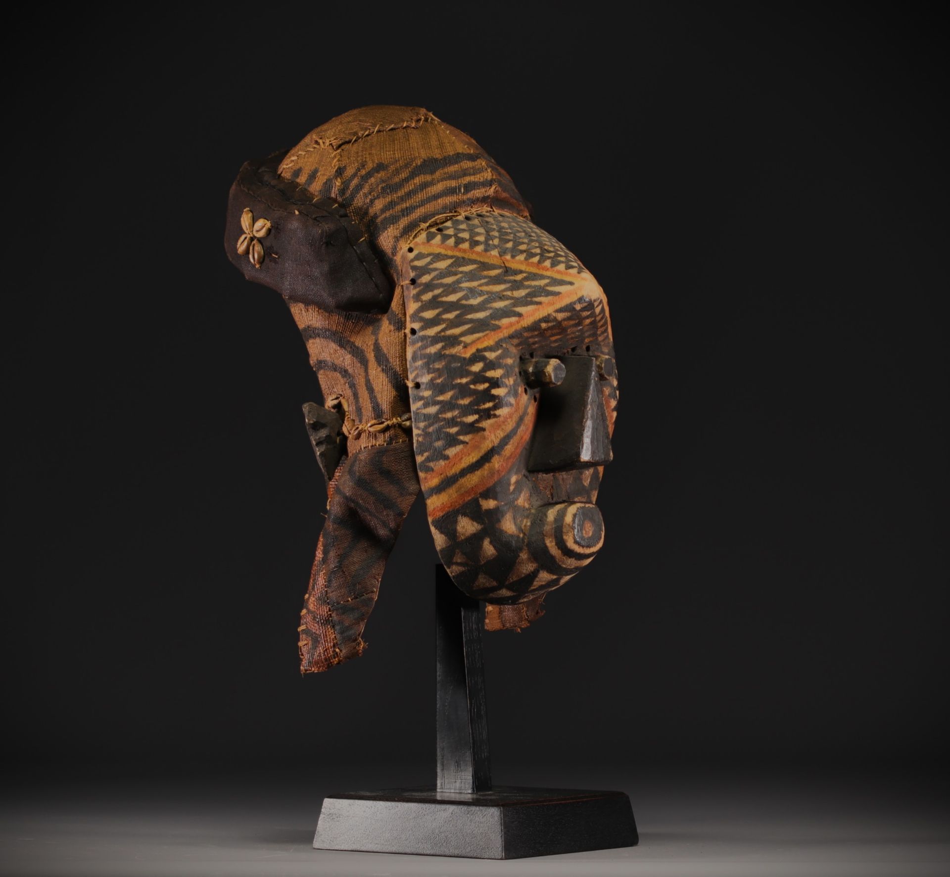 Royal Kuba mask - Dem.Rep.Congo - Image 4 of 6