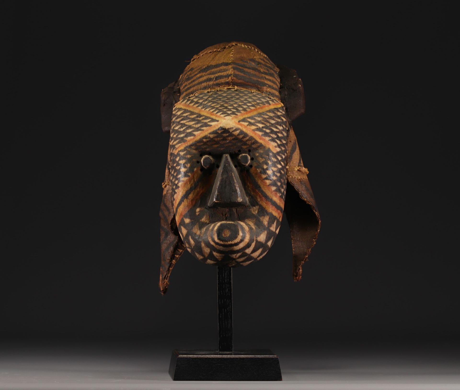 Royal Kuba mask - Dem.Rep.Congo - Image 2 of 6