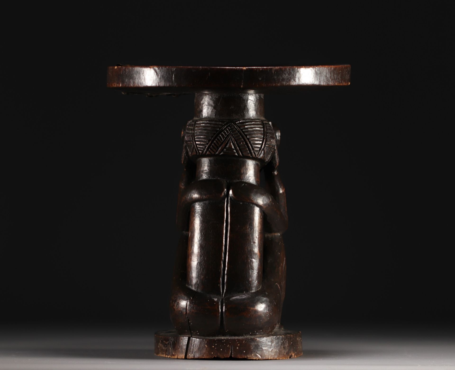 Anthropomorphic stool -Tchokwe - Rep.dem.Congo - Image 4 of 5