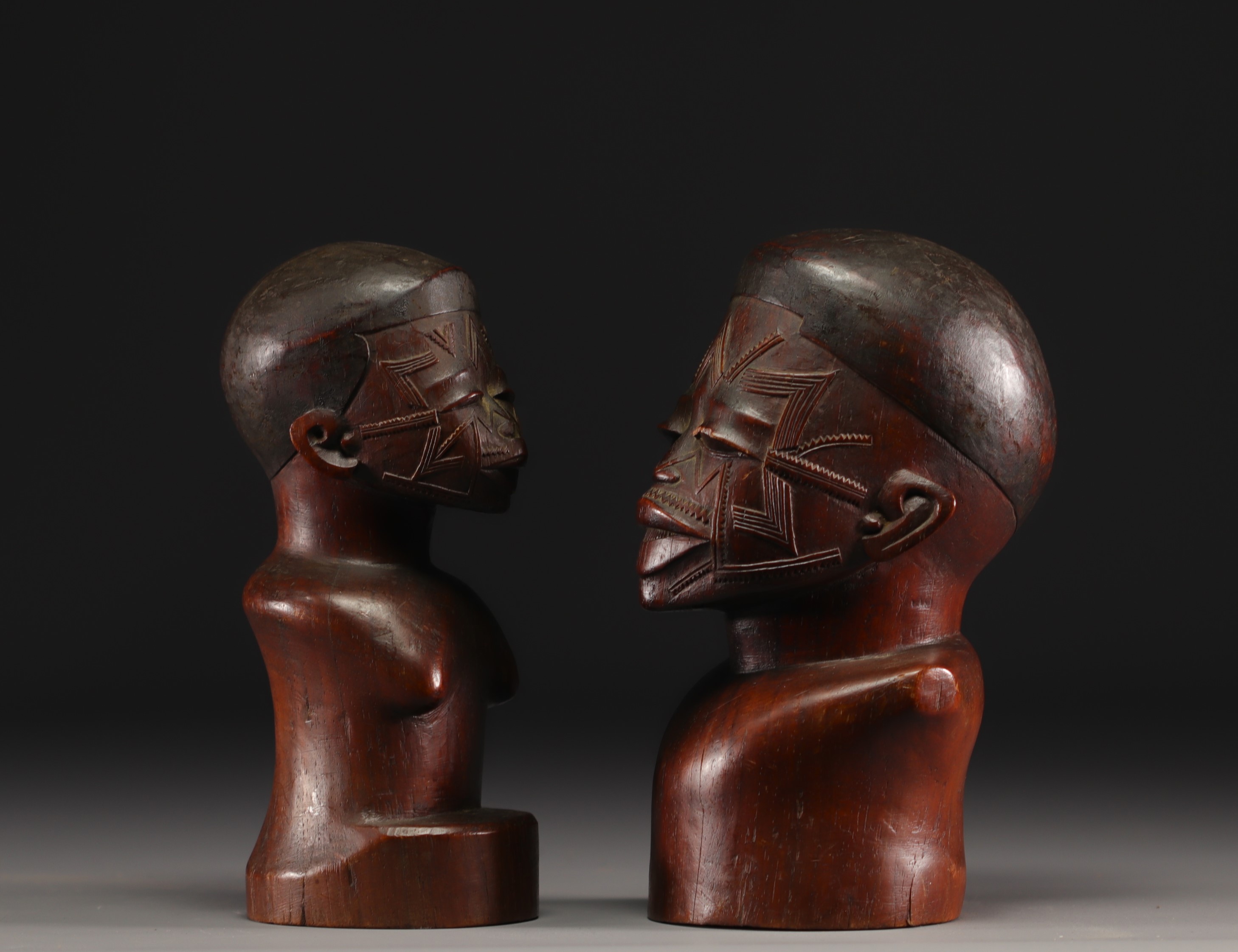 2 Makonde carved busts - Mozambique - Image 3 of 5