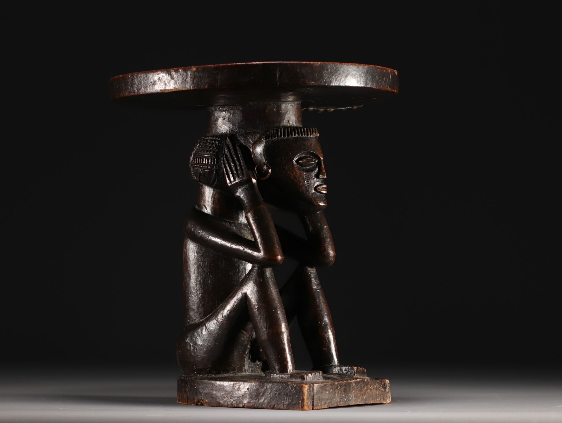 Anthropomorphic stool -Tchokwe - Rep.dem.Congo