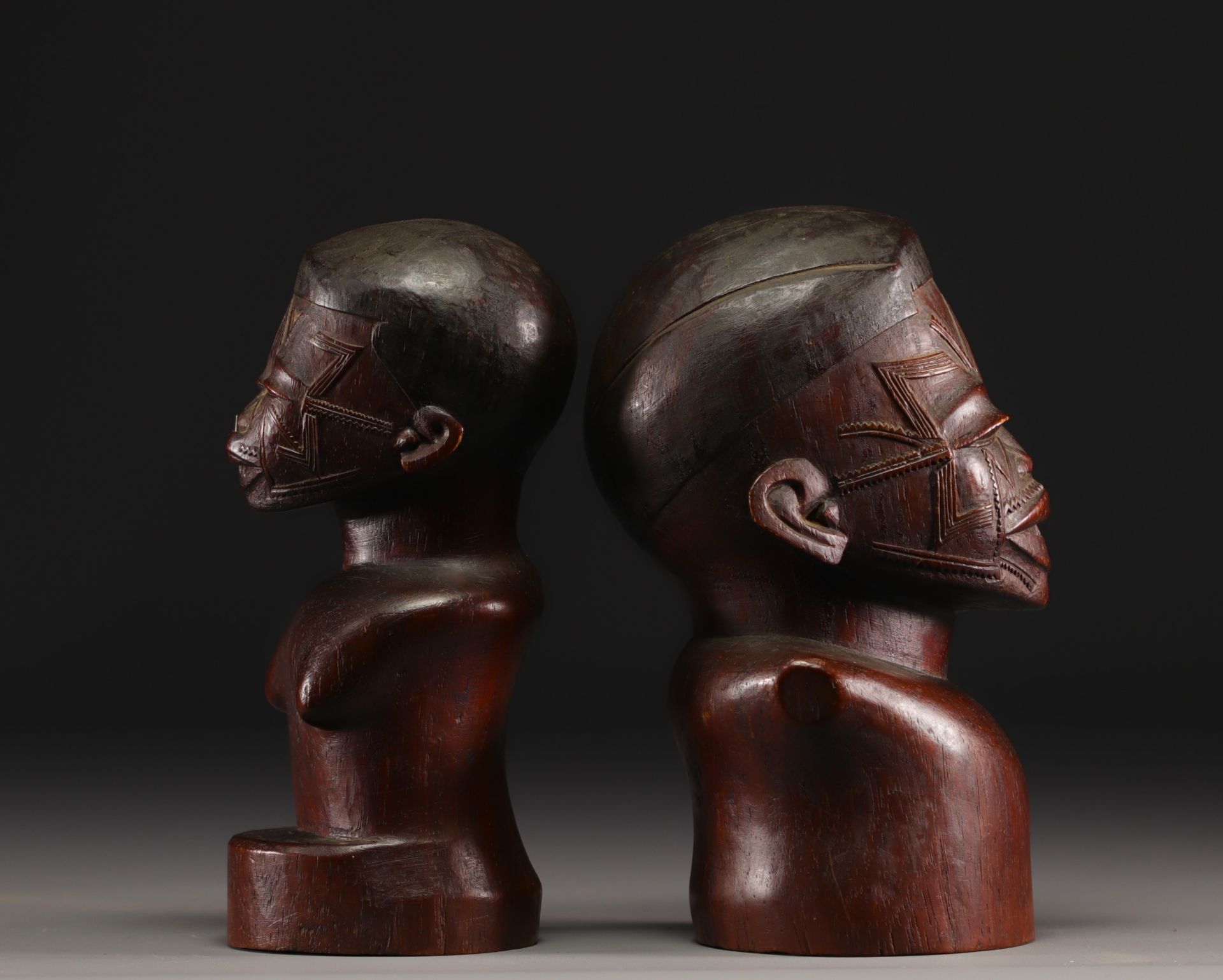 2 Makonde carved busts - Mozambique - Bild 4 aus 5