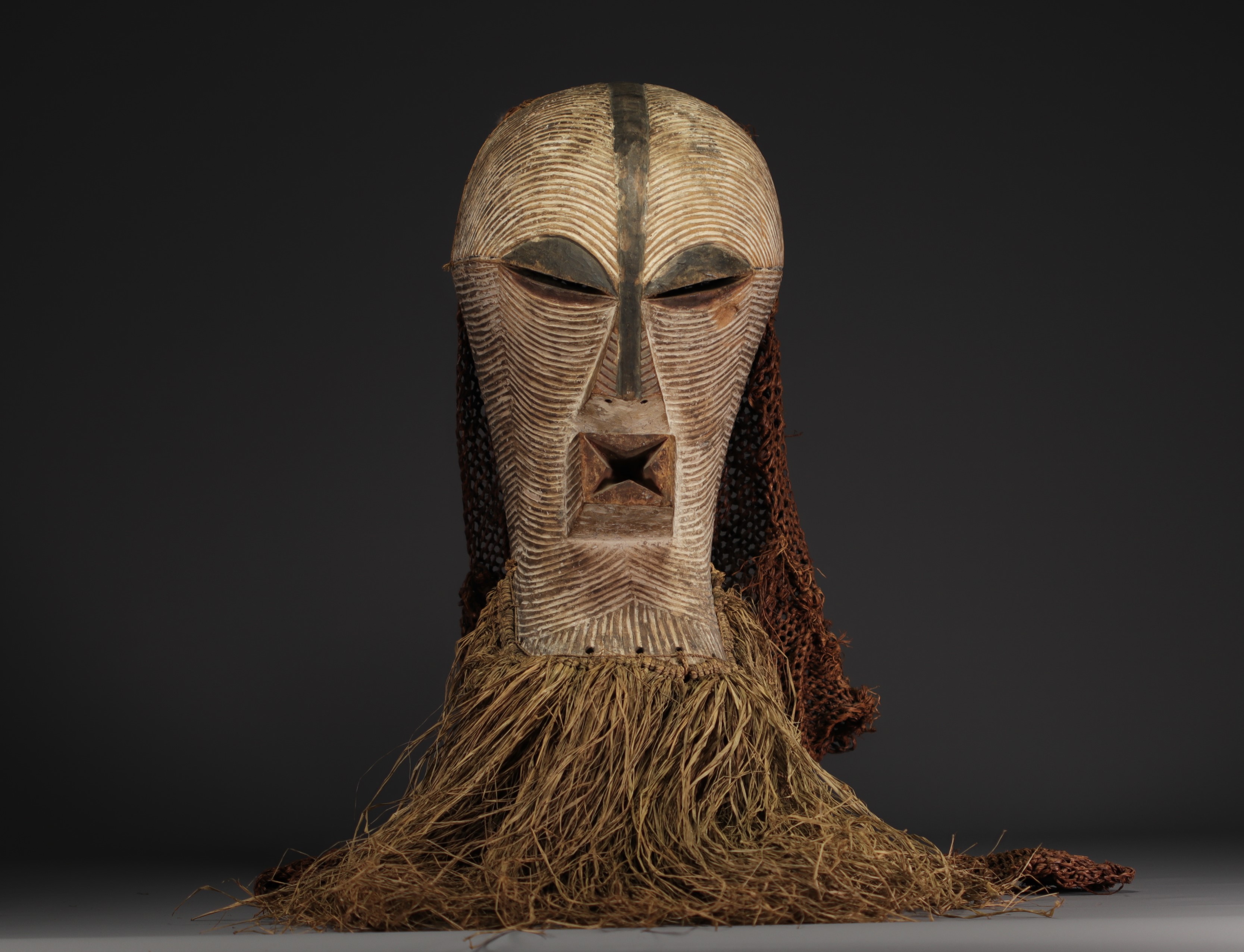 Kifwebe mask (Luba Songye) - Dem.Rep.Congo - Bild 2 aus 7