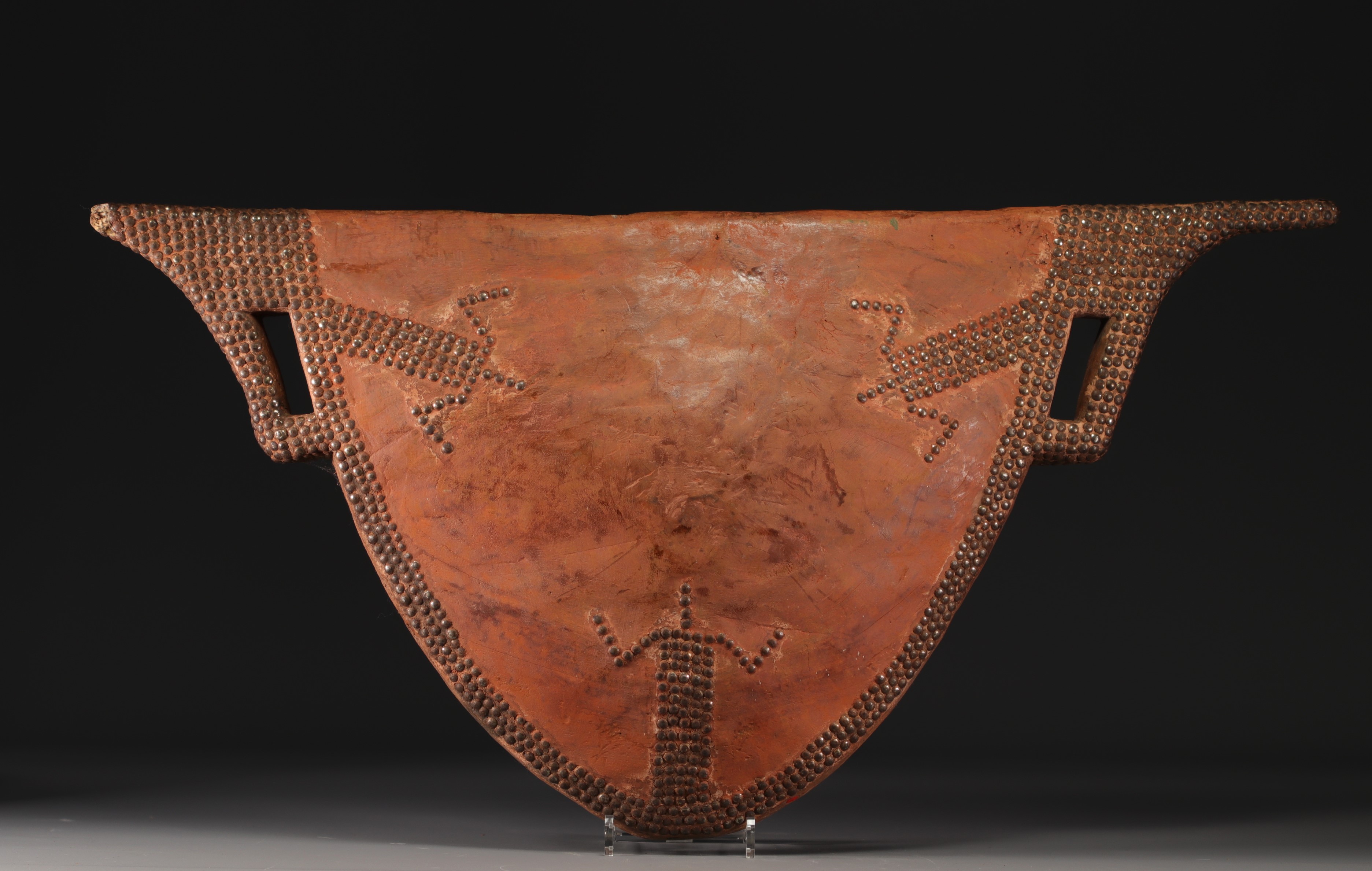 Mangbetu slotted drum with openwork nails DRC - 20th century - Image 2 of 2