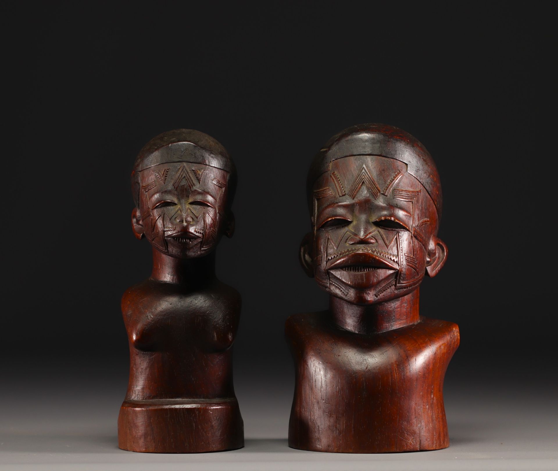 2 Makonde carved busts - Mozambique - Bild 5 aus 5
