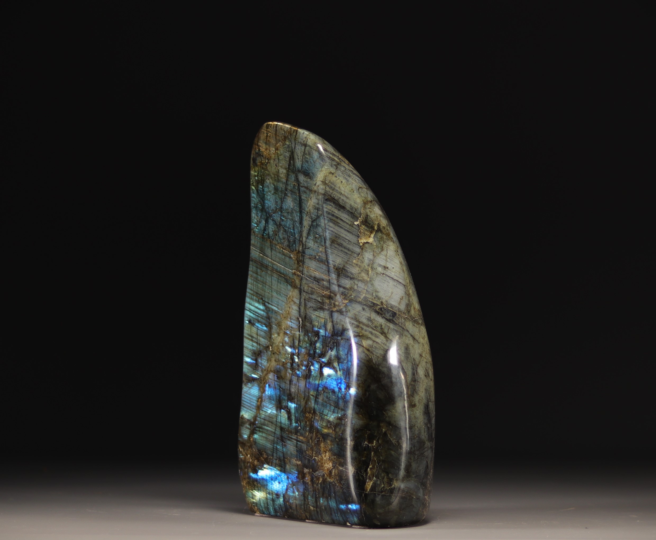 Large Labradorite - Image 2 of 3