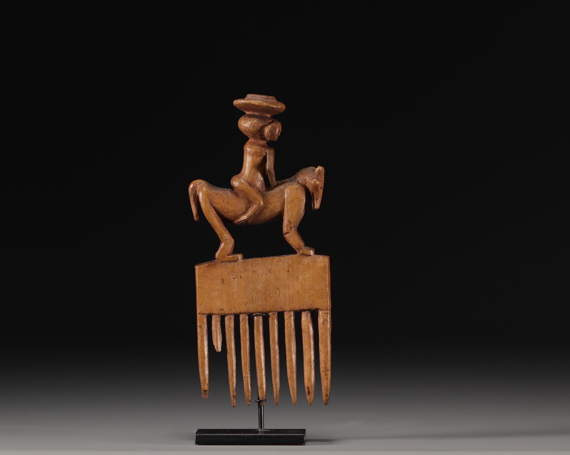 Comb decorated with a horseman - Kasongo - Angola - Bild 2 aus 3
