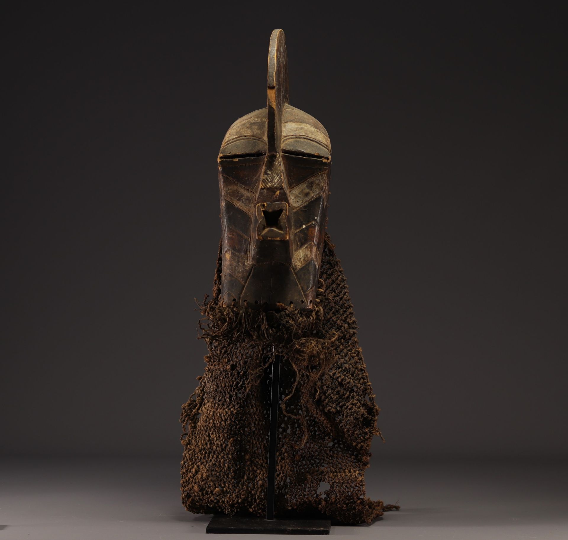 Kifwebe (Songye) dance mask Wood, natural pigments, DRC 20th century - Image 2 of 5