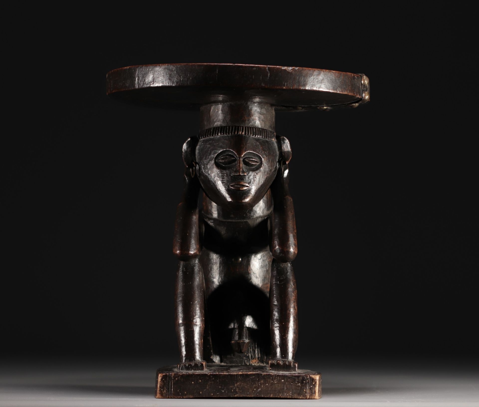 Anthropomorphic stool -Tchokwe - Rep.dem.Congo - Image 2 of 5