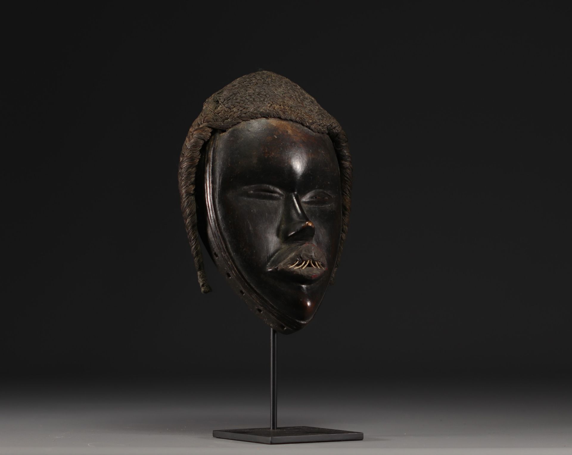 Dan mask - Ivory Coast. - Image 2 of 6