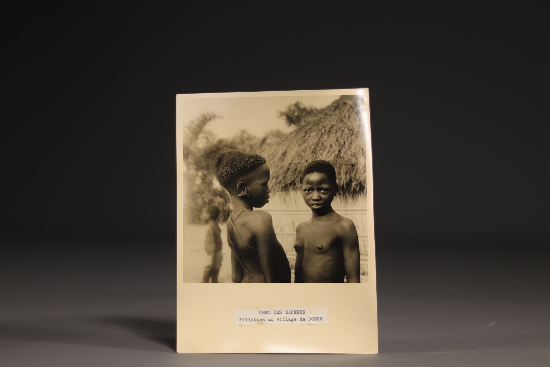 9  photos (23x18cm) of various tribes - Rep. Dem. Congo - Image 2 of 10
