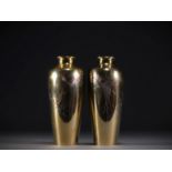 Japan - Pair of gilded bronze vases decorated with roosters, Meiji period.