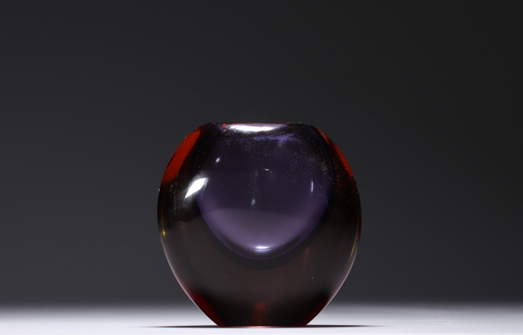 Flavio POLI (1900-1984) Vase in violet-red and brown-tinted glass, Italian work by Seguso Vetri in M - Image 3 of 4