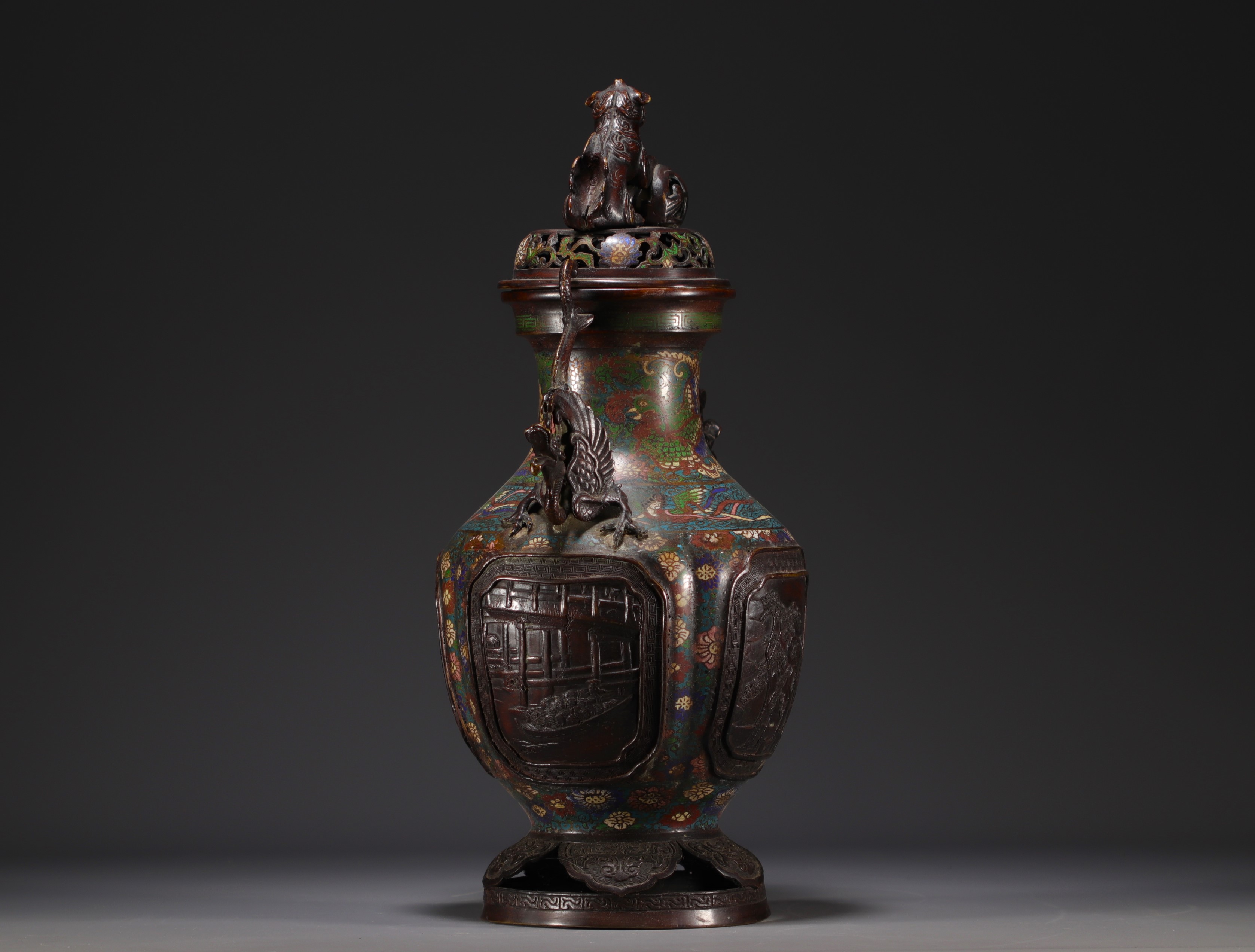 Japan - Cloisonne bronze perfume burner decorated with dragons and chimeras. - Image 3 of 4