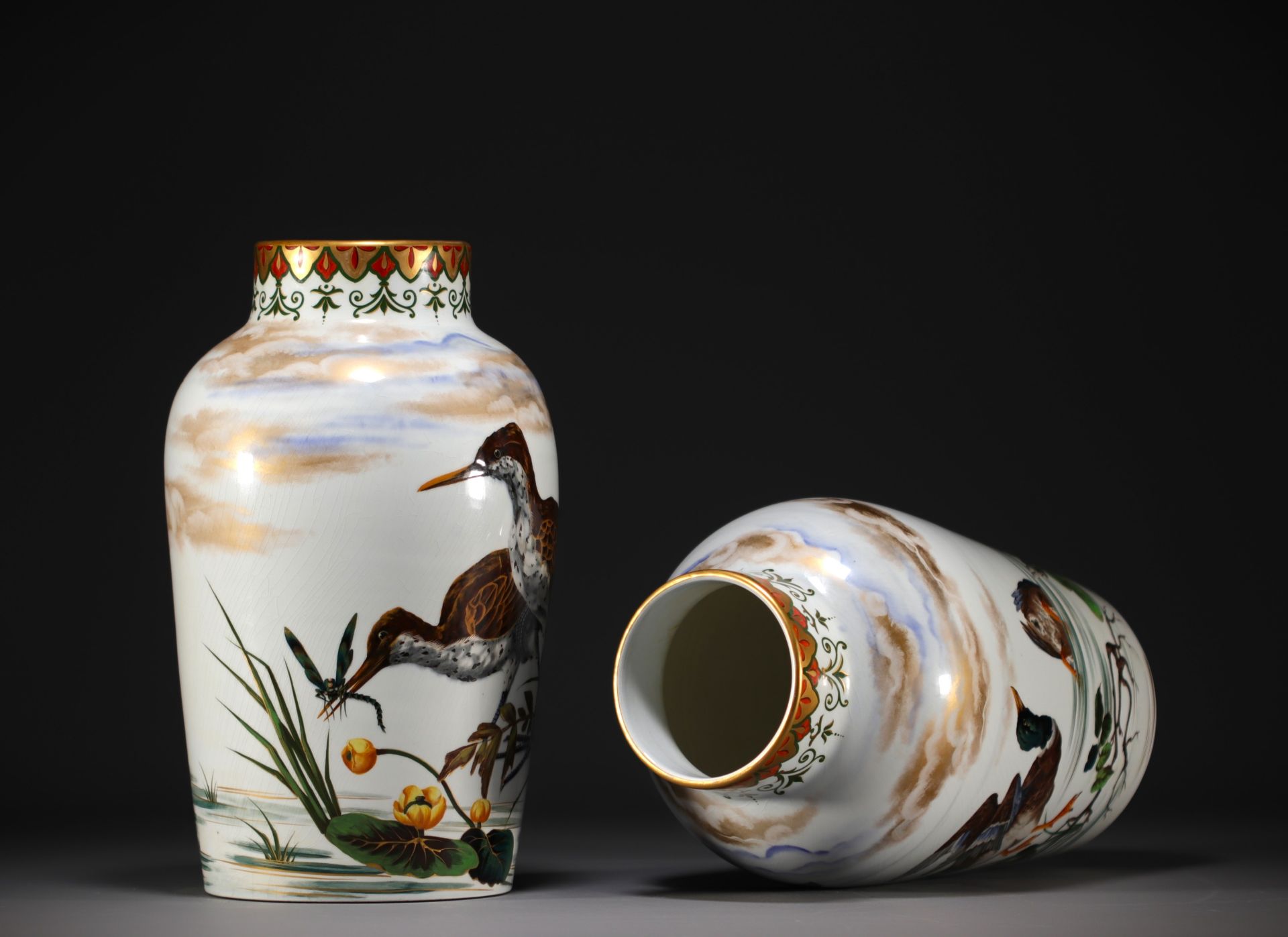 Taxile DOAT (1851-1938) - Pair of Japanese porcelain vases decorated with birds, circa 1900. - Bild 3 aus 5